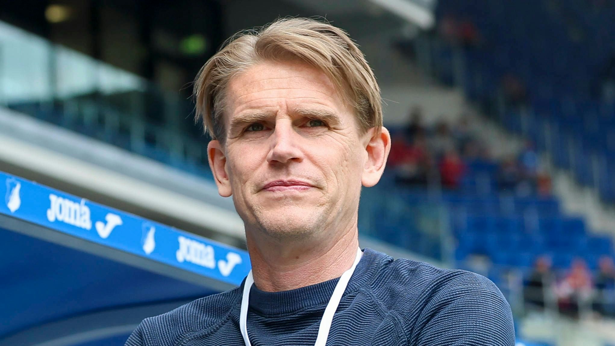 Sportdirektor Christoph Freund FC Bayern Muenchen schaut, Bundesliga, TSG 1899 Hoffenheim v FC Bayern München, PreZero-Arena am 17. May 2025 in Sinsheim, Deutschland. Foto von Marco Steinbrenner/DeFodi Images Sportdirektor Christoph Freund FC Bayern Muenchen looks on, Bundesliga, TSG 1899 Hoffenheim v FC Bayern München, PreZero-Arena, May 17, 2025 in Sinsheim, Germany. Photo by Marco Steinbrenner/DeFodi Images DFL regulations prohibit any use of photographs as image sequences and/or quasi-video. *** Sports Director Christoph Freund FC Bayern Muenchen looks on, Bundesliga, TSG 1899 Hoffenheim v FC Bayern München, PreZero Arena on May 17, 2025 in Sinsheim, Germany Photo by Marco Steinbrenner DeFodi Images Sports Director Christoph Freund FC Bayern Muenchen looks on, Bundesliga, TSG 1899 Hoffenheim v FC Bayern München, PreZero Arena, May 17, 2025 in Sinsheim, Germany Photo by Marco Steinbrenner DeFodi Images DFL regulations prohibit any use of photographs as image sequences and or quasi video