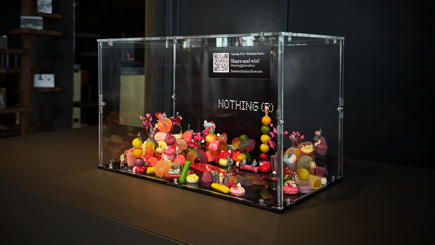 Verkaufsstart für Nothing Phone (3) und Headphone (1) – Nothing präsentiert "Berlin’s Smallest Fashion Show".