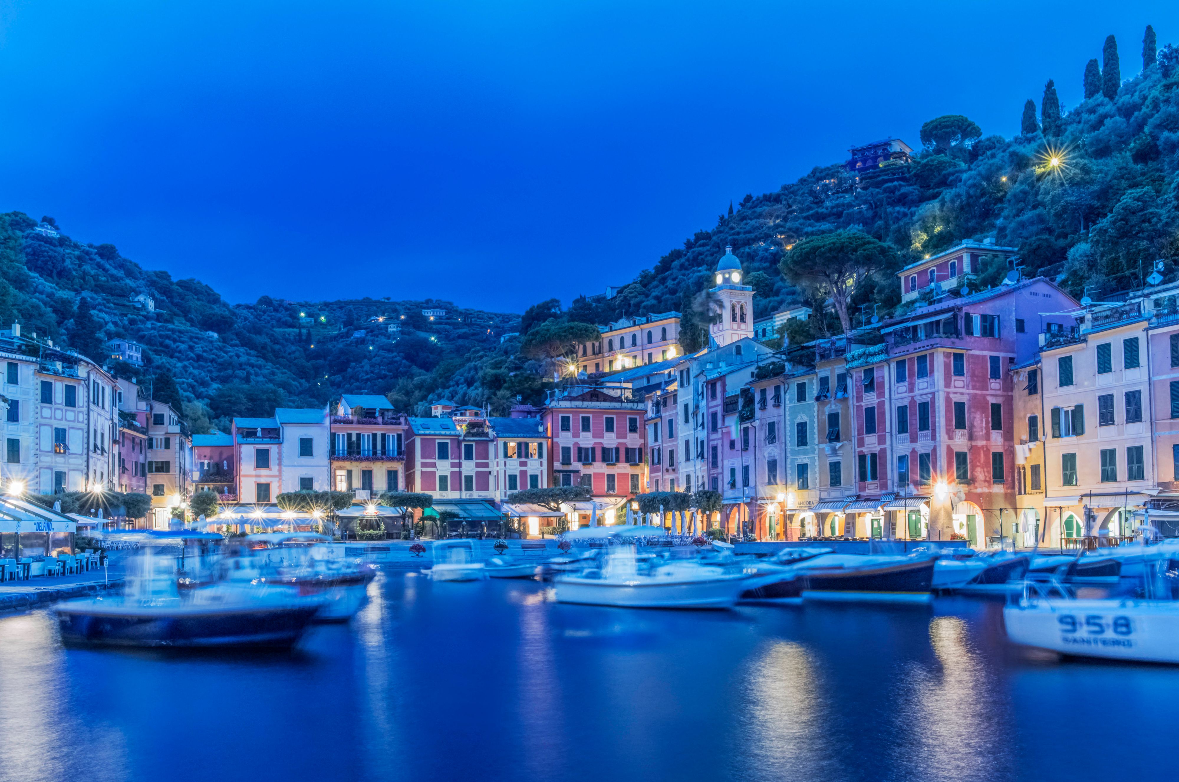 Im malerischen Küstenstädtchen Portofino wird hart durchgegriffen, um gegen den Massentourismus vorzugehen und die Ruhe für die Bewohner wie auch Besucher zu wahren.