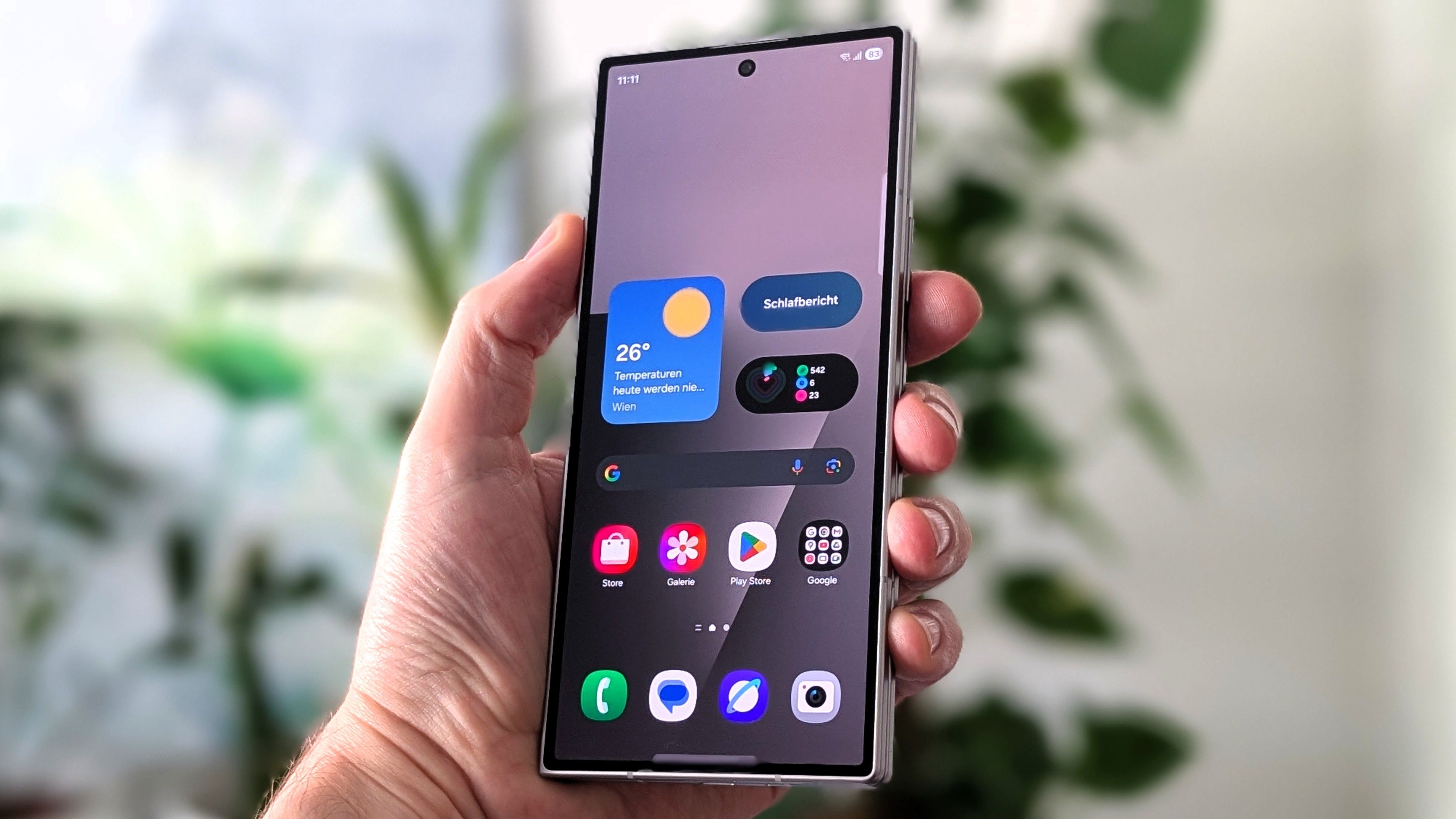 Samsung zeigt, wie ein Foldable im Jahr 2025 und vielleicht weit darüber hinaus aussehen muss: leicht, stabil, leistungsfähig.