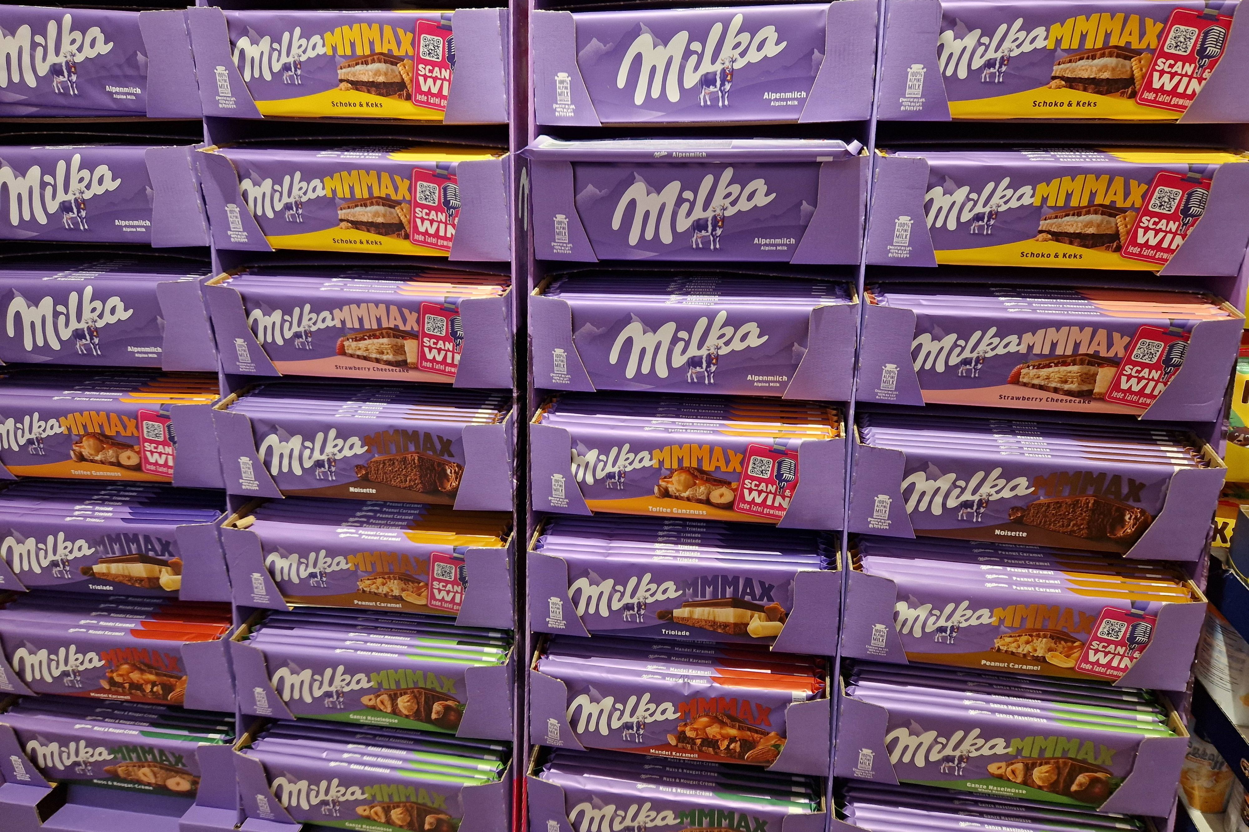 In Deutschland sieht sich der Milka-Hersteller Mondelez nun mit einer Klage konfrontiert.