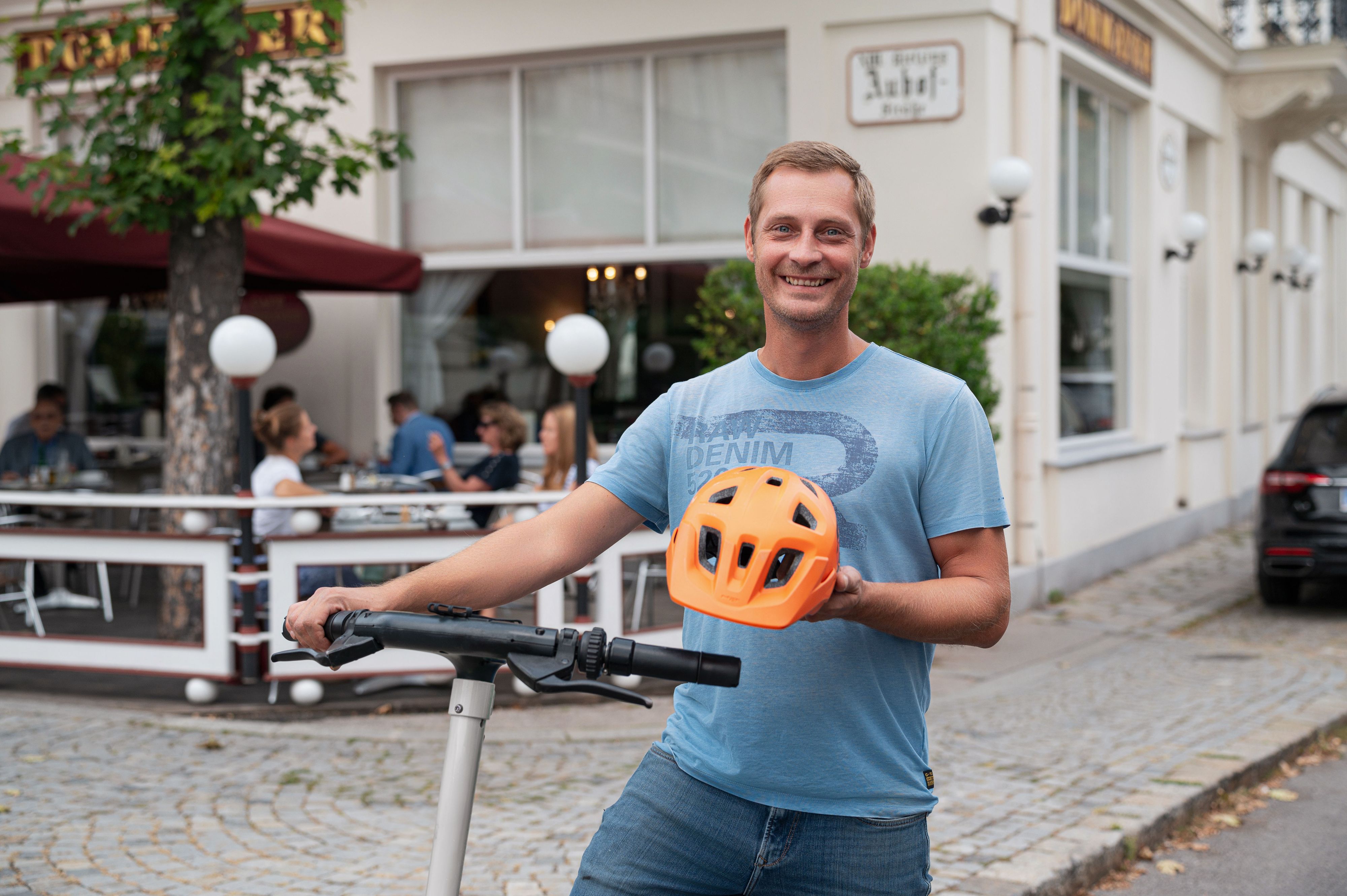 Karl Schlosser, Vorsitzender der Fahrschulen in der Wirtschaftskammer Wien, kennt die wichtigsten Tipps.