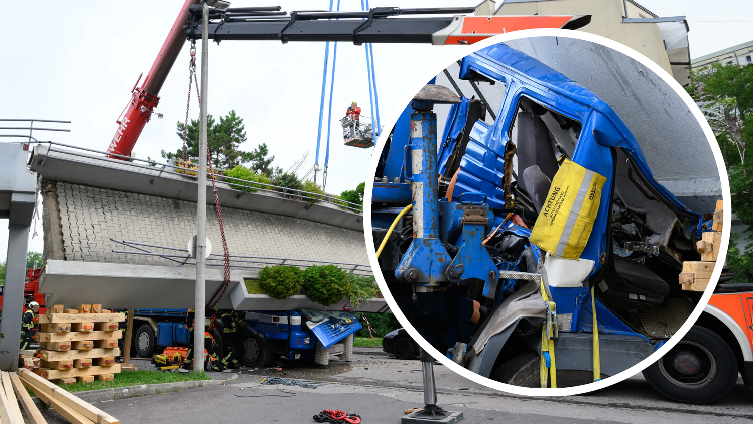 Der Lkw krachte um ca. 9 Uhr gegen die Brücke, die stürzte auf die Fahrerkabine und begrub die Männer unter sich.