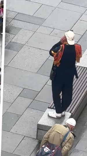 Muezzin-Rufe vor dem Stephansdom in Wien schockieren Passanten. Ein Unbekannter sorgt mit seinem Auftritt für Aufsehen. Jetzt mehr erfahren!