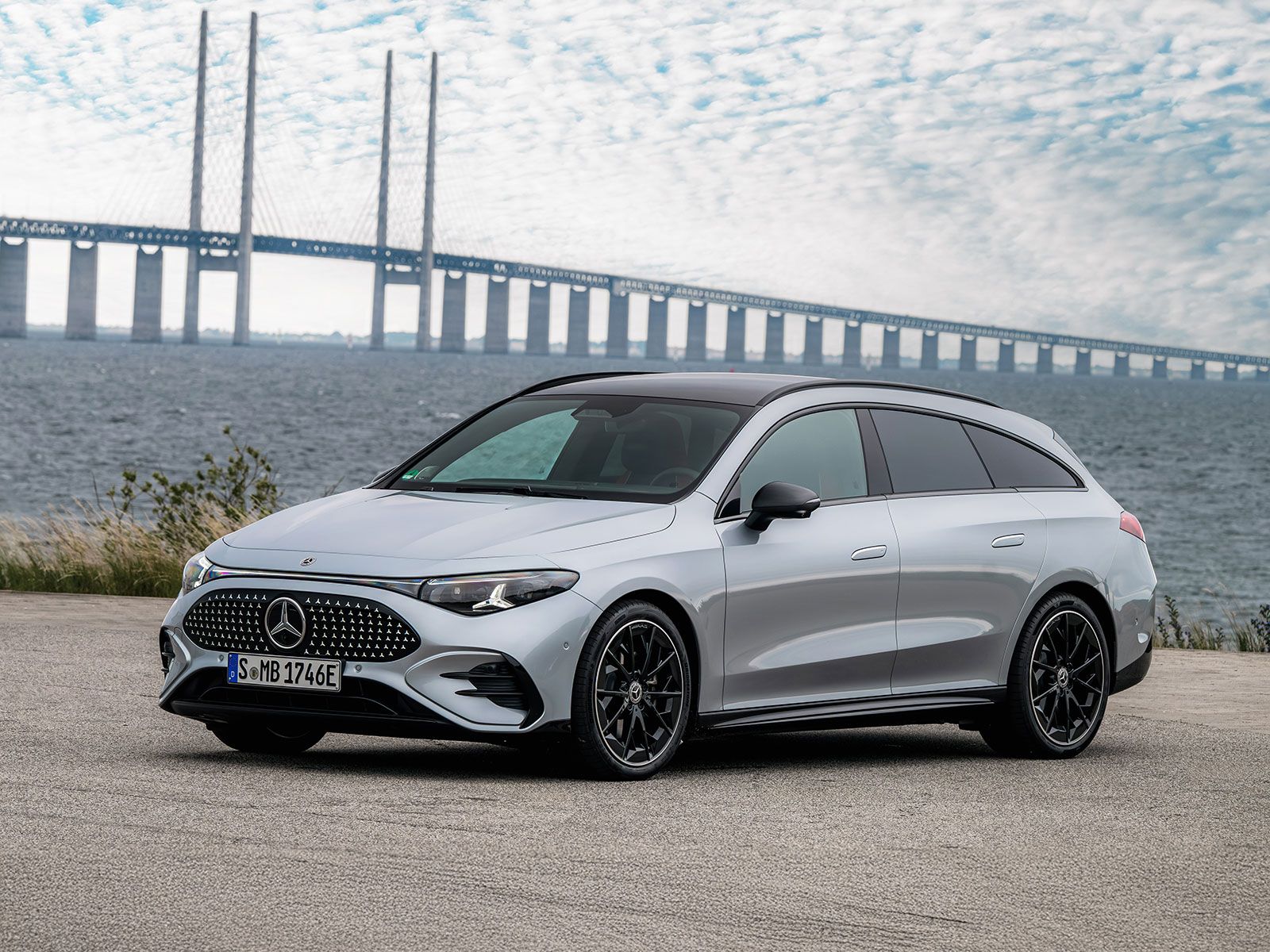 Versionen mit 272 und 354 PS stehen zur Wahl.