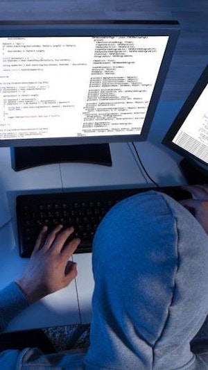 Erpressung durch Fake-Bewertungen: Ein österreichischer Unternehmer wird von Kriminellen aus Pakistan bedroht. Polizei und Google sind informiert.