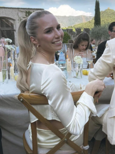 Die wunderschöne Braut am Freitagabend beim "Welcome Dinner" in Südtirol.