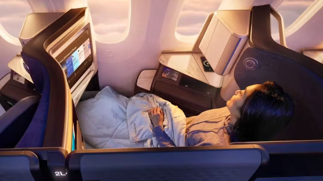 So stellt man sich entspanntes Reisen in der Business Class vor.