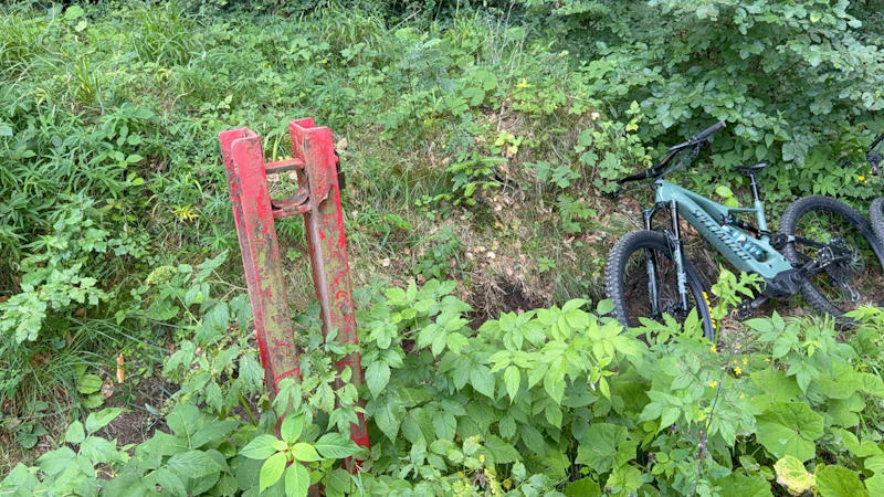 Unfall in Mnichreith  Schwerer Crash: Mountainbiker prallte gegen  Schranken | Heute.at