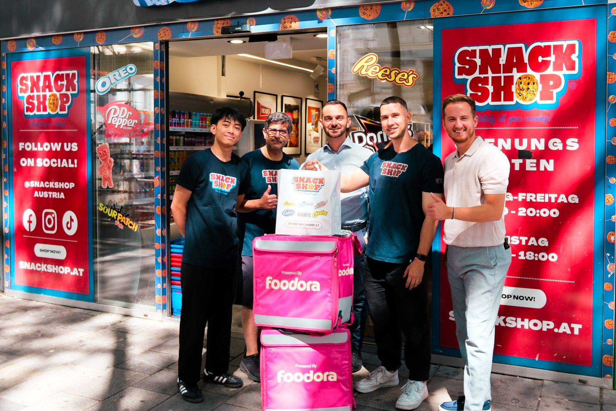 Exklusive Snacks auf Knopfdruck: Foodora und Snack Shop starten neue Quick-Commerce-Partnerschaft in Wien.