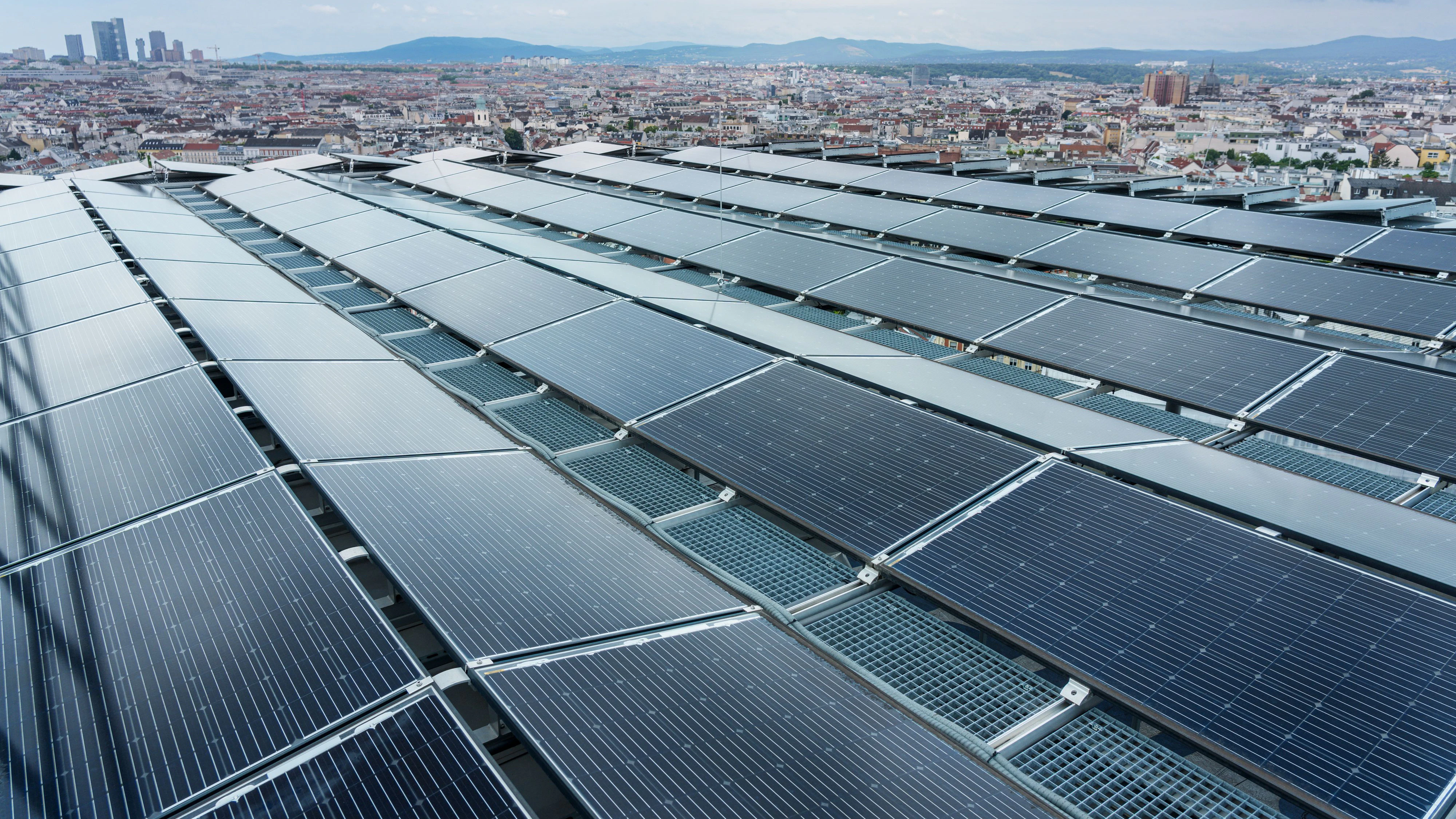 Heute.at - Sonnenstrom spart uns in Ölkrise Milliarden an Euro ein