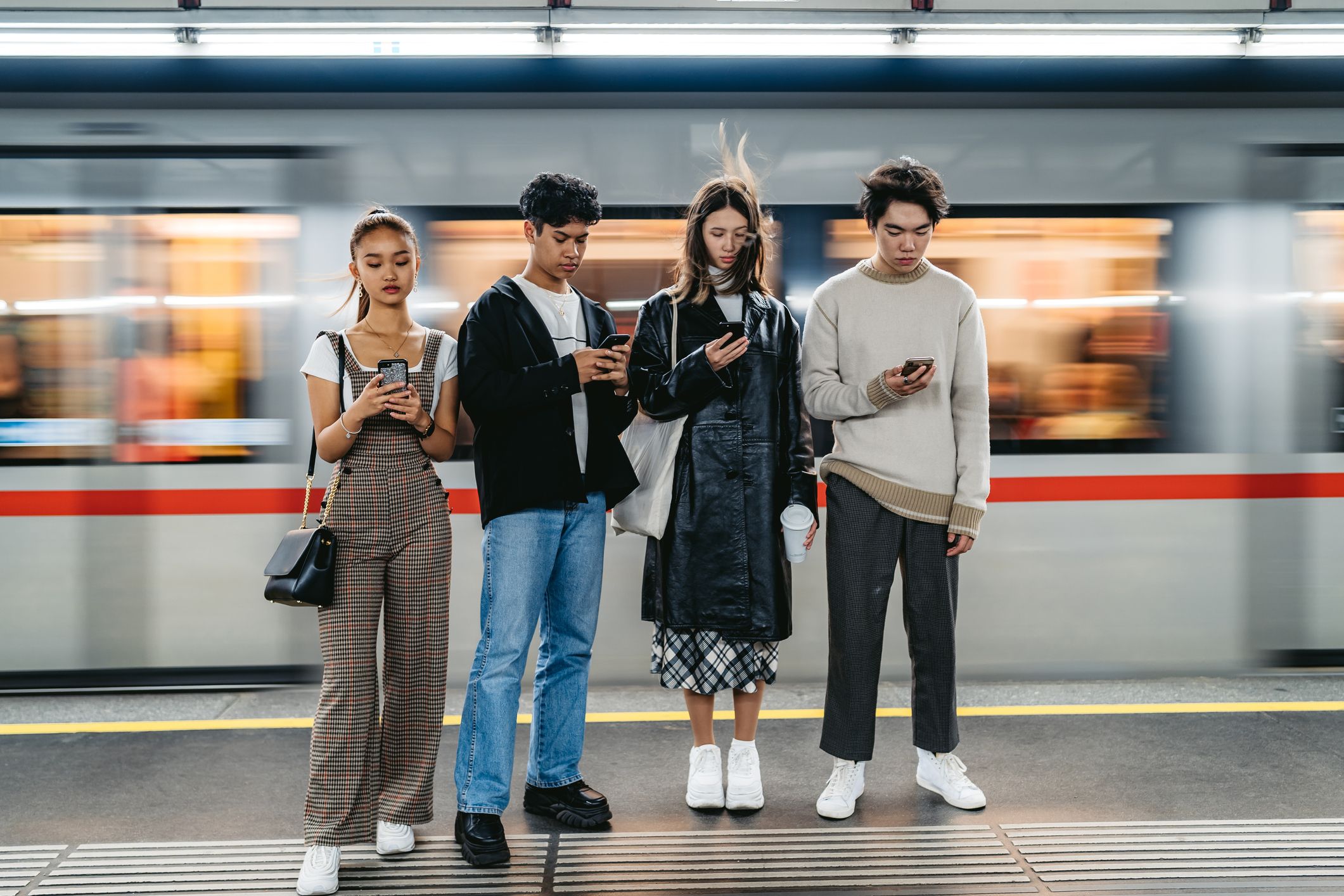 Lieber mit dem Bot als miteinander: Jugendliche legen das Flirten in die Hände von KI.