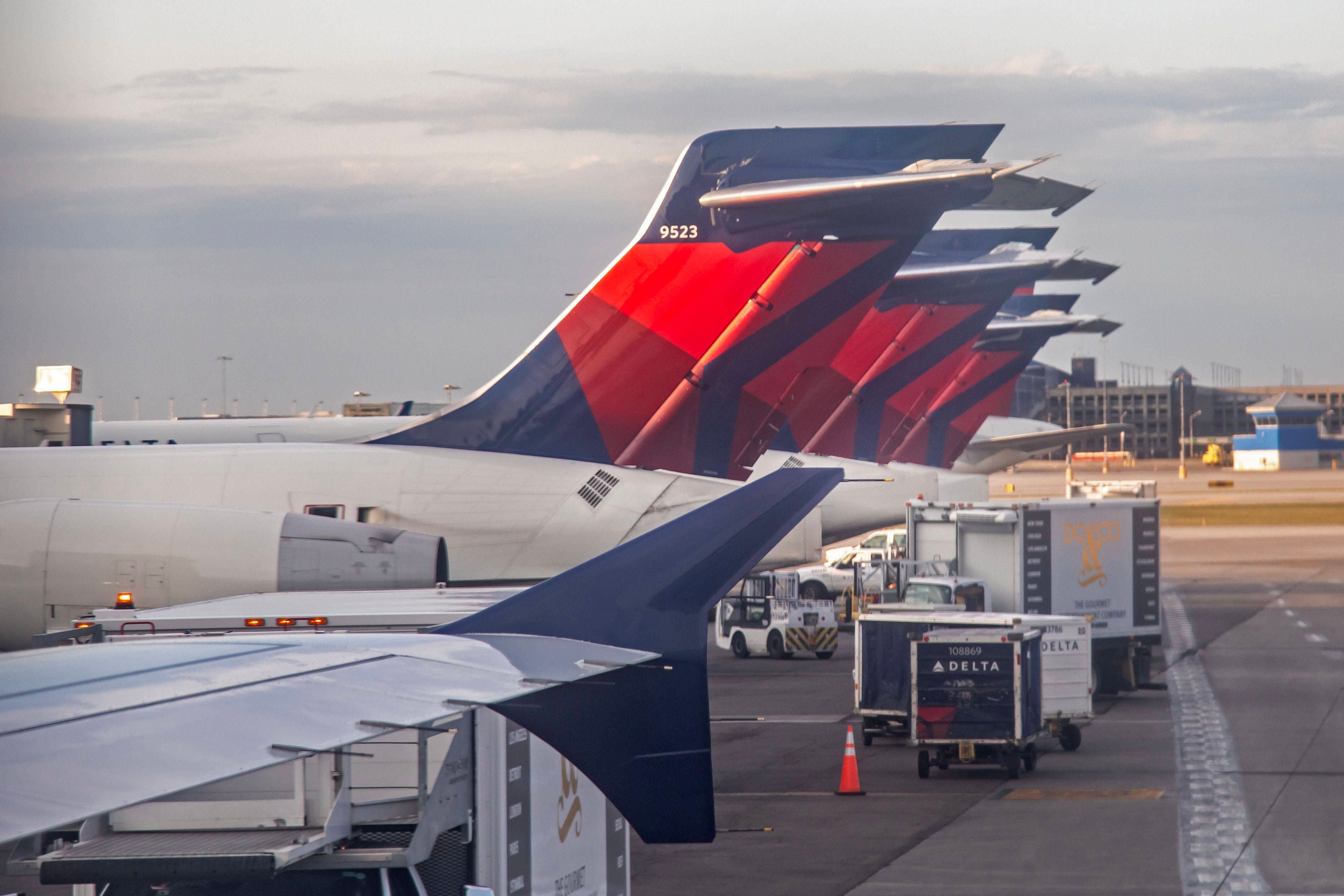 Delta Airlines will künftig auf KI setzen, um Flugpreise individuell auf die Kundschaft zuzuschneiden.