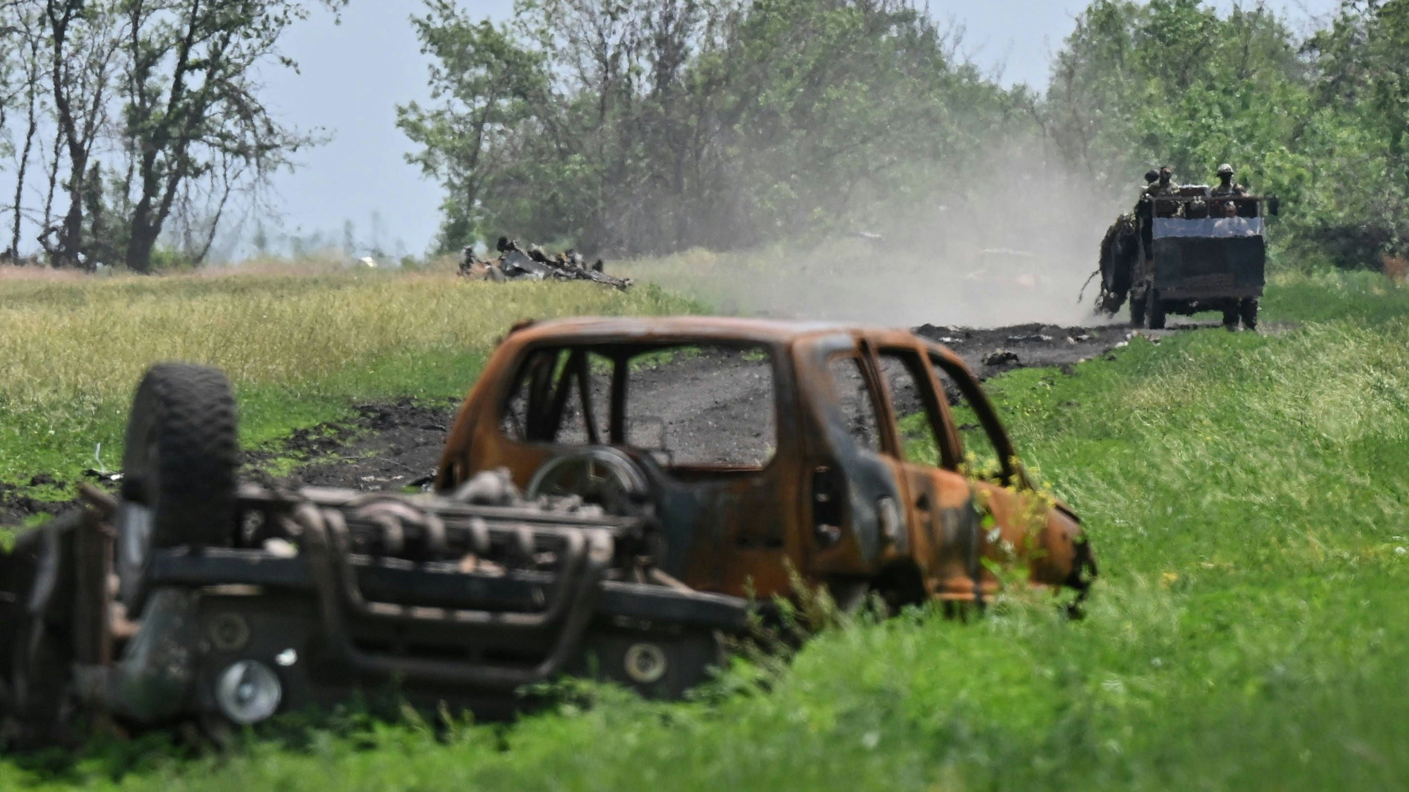 Heute.at - Wollten Wokeness entfliehen – Vater muss an die Front