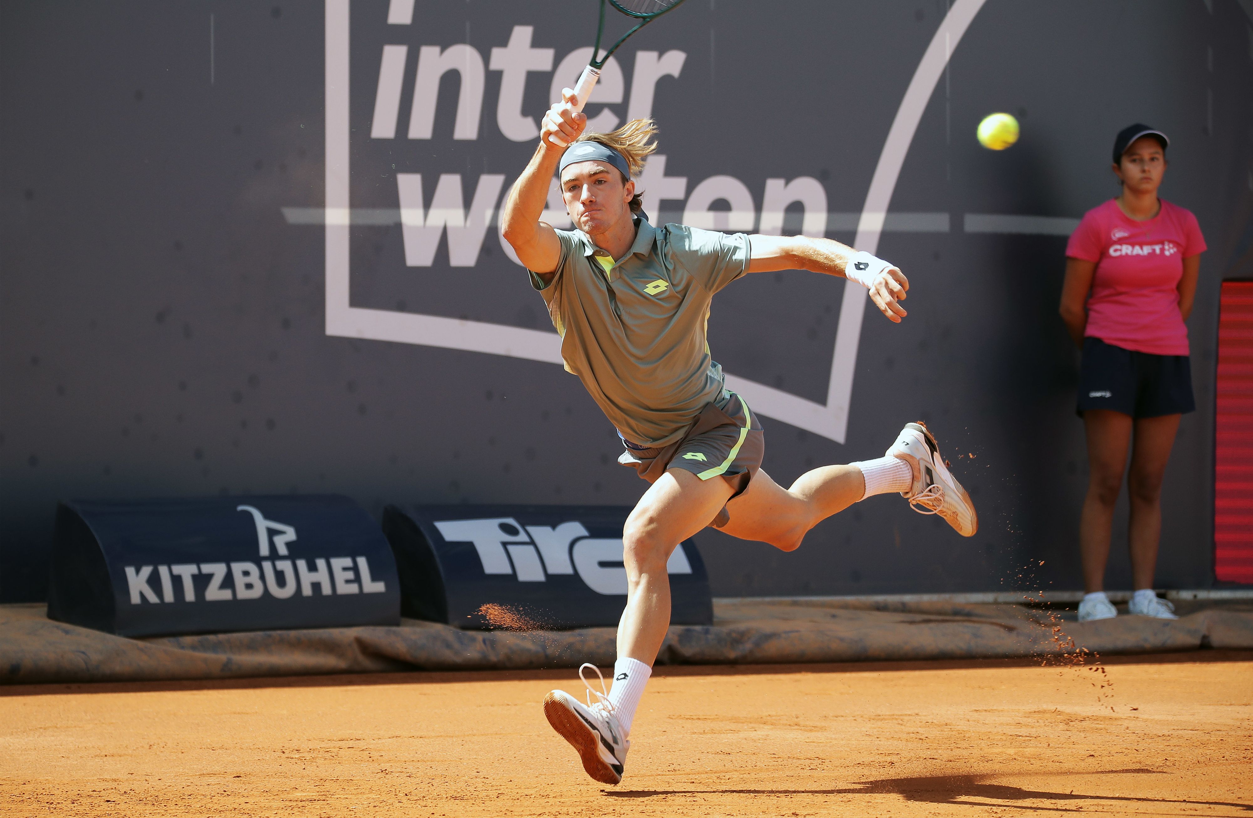 Österreichs Lukas Neumayer in der ersten Kitzbühel-Runde. 