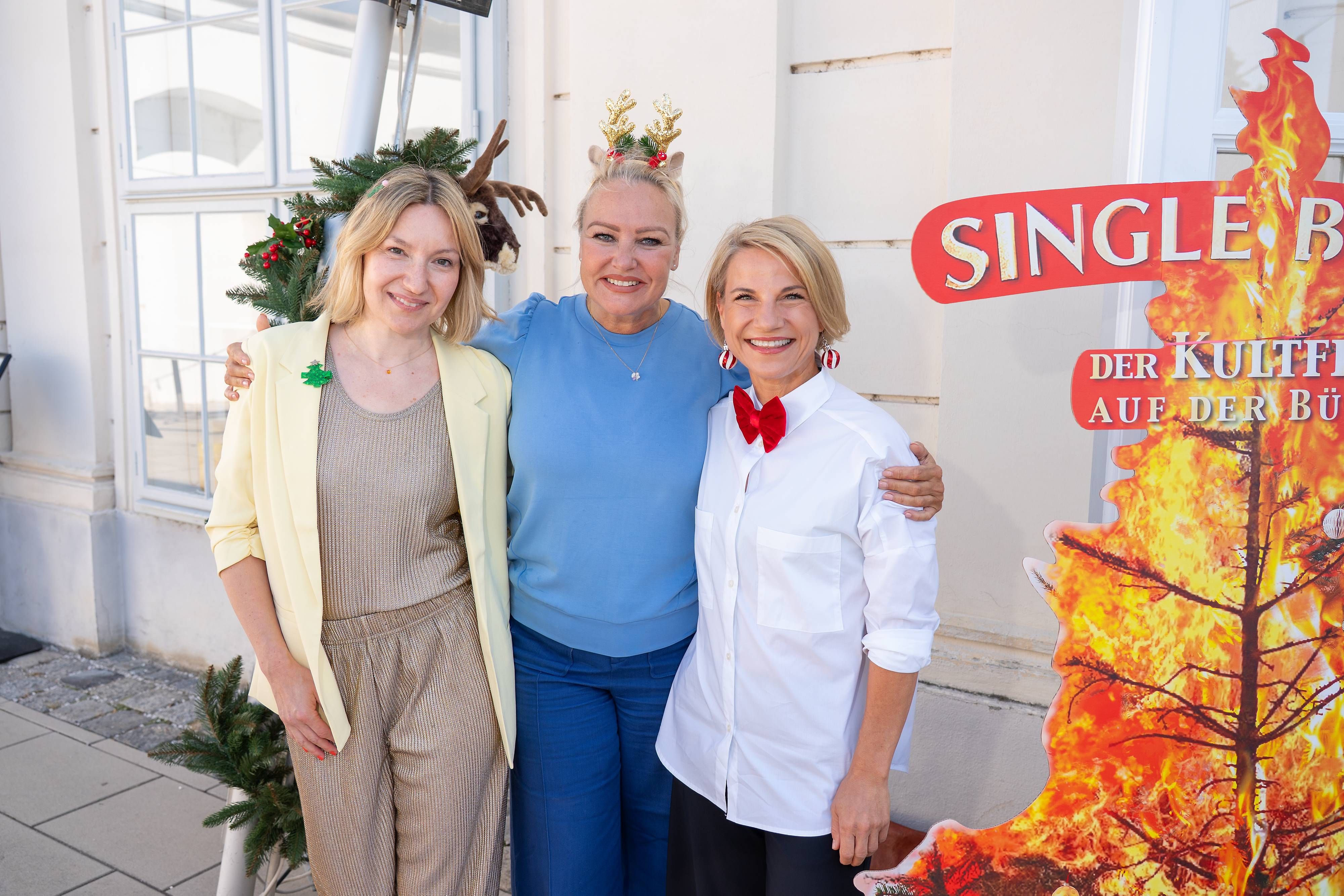 Julia Jelinek, Verena Scheitz und Kristina Sprenger stehen ab 11. November im Theater Akzent in 