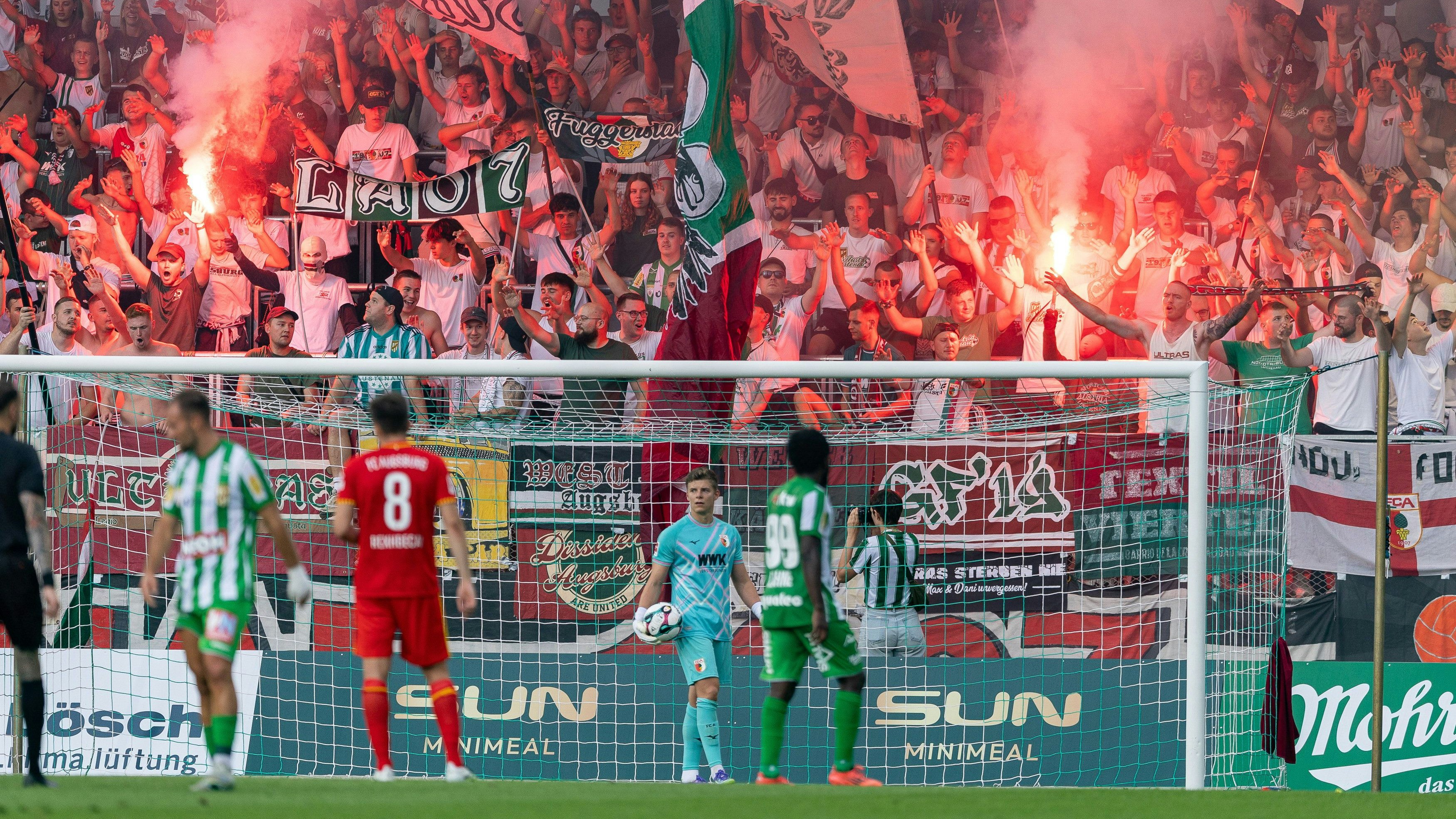 Heute.at - Hooligan-Prügelei bei Testmatch – Polizei sucht Zeugen