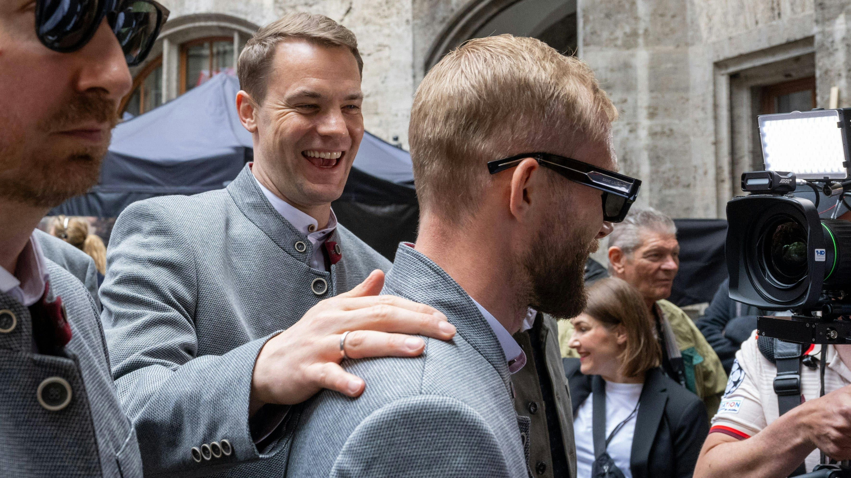 Heute.at - Bayern-Star Neuer feiert Hochzeit – ÖFB-Ass ist dabei