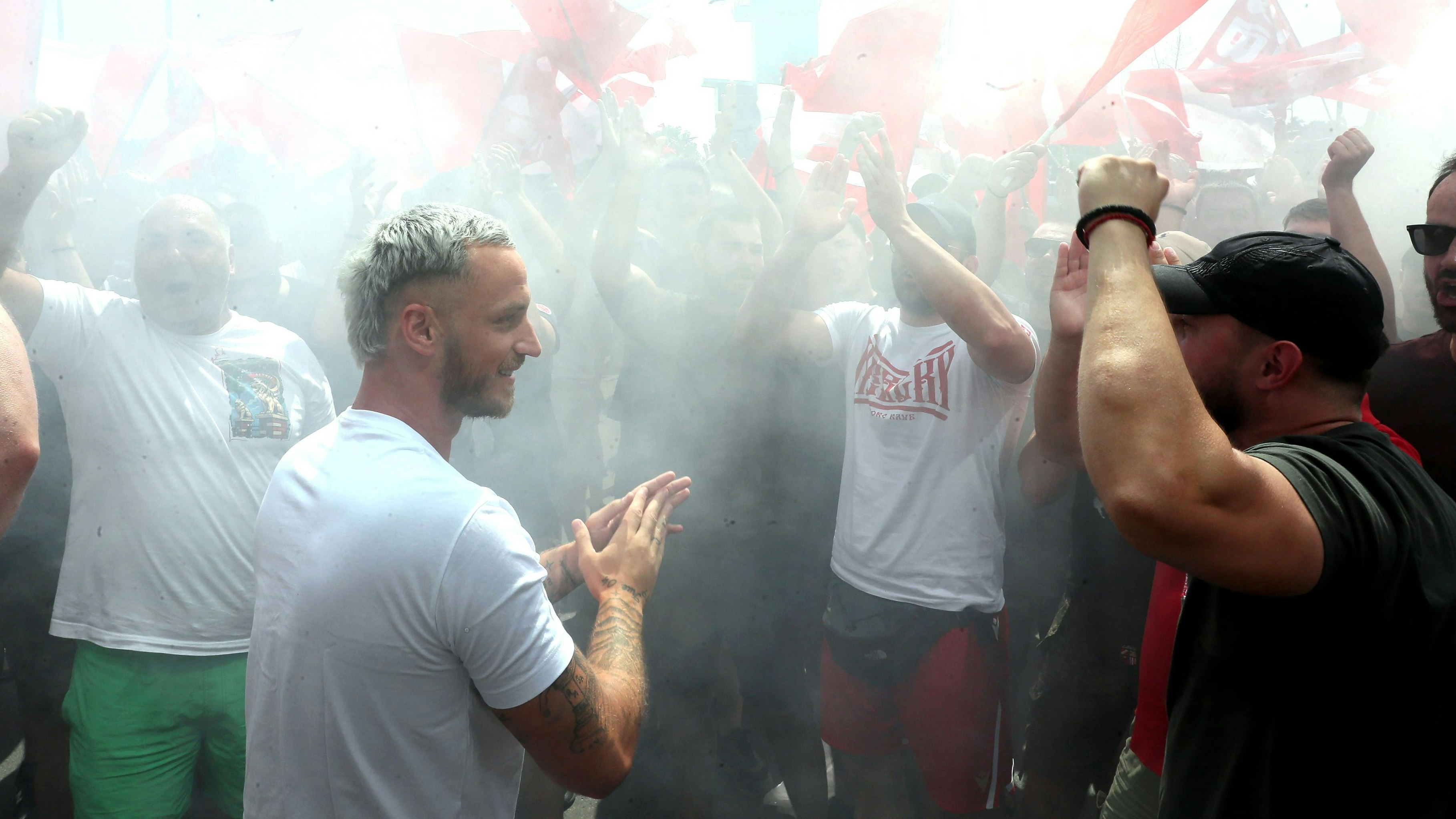 Heute.at - Arnautovic-Klub müht sich gegen Zwerg aus Gibraltar