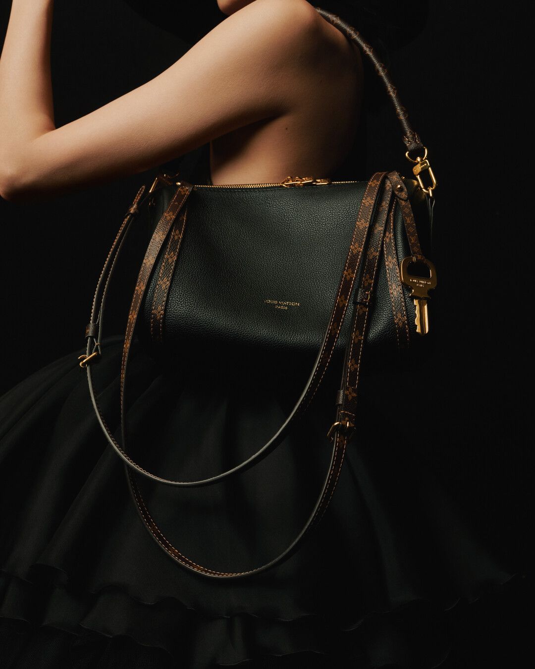 Express war der Name der Speedy in den 1930er Jahren. Diesen borgt man sich jetzt für das neueste Taschen-Modell aus, das bei Louis Vuitton im August debütiert.