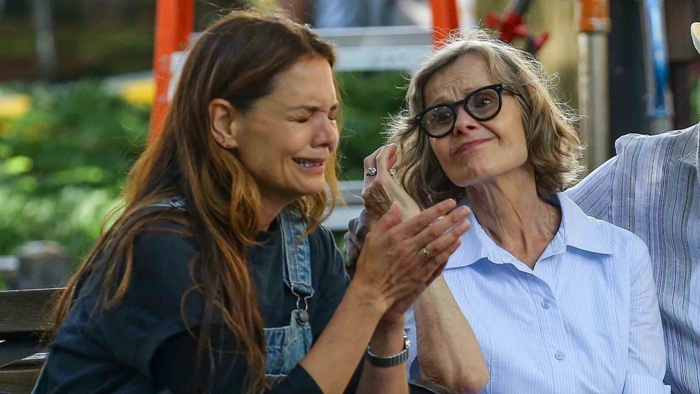 Heute.at - In New York: Katie Holmes weint auf offener Straße