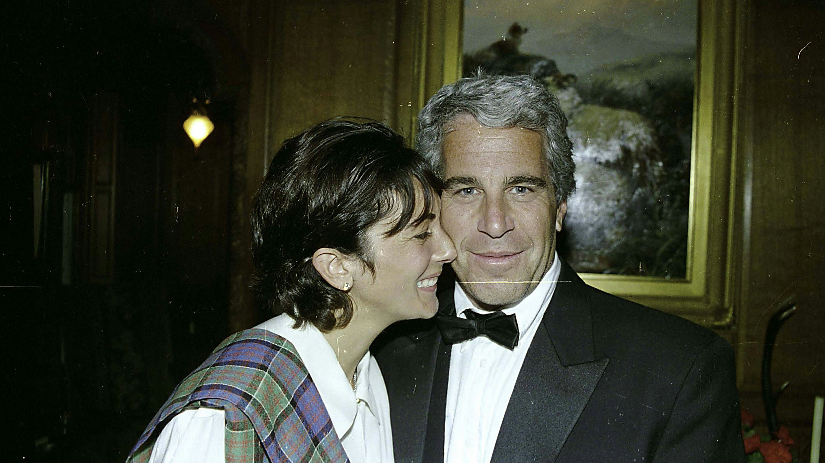 Heute.at - Was wissen Sie?: Epstein-Komplizin wird vernommen