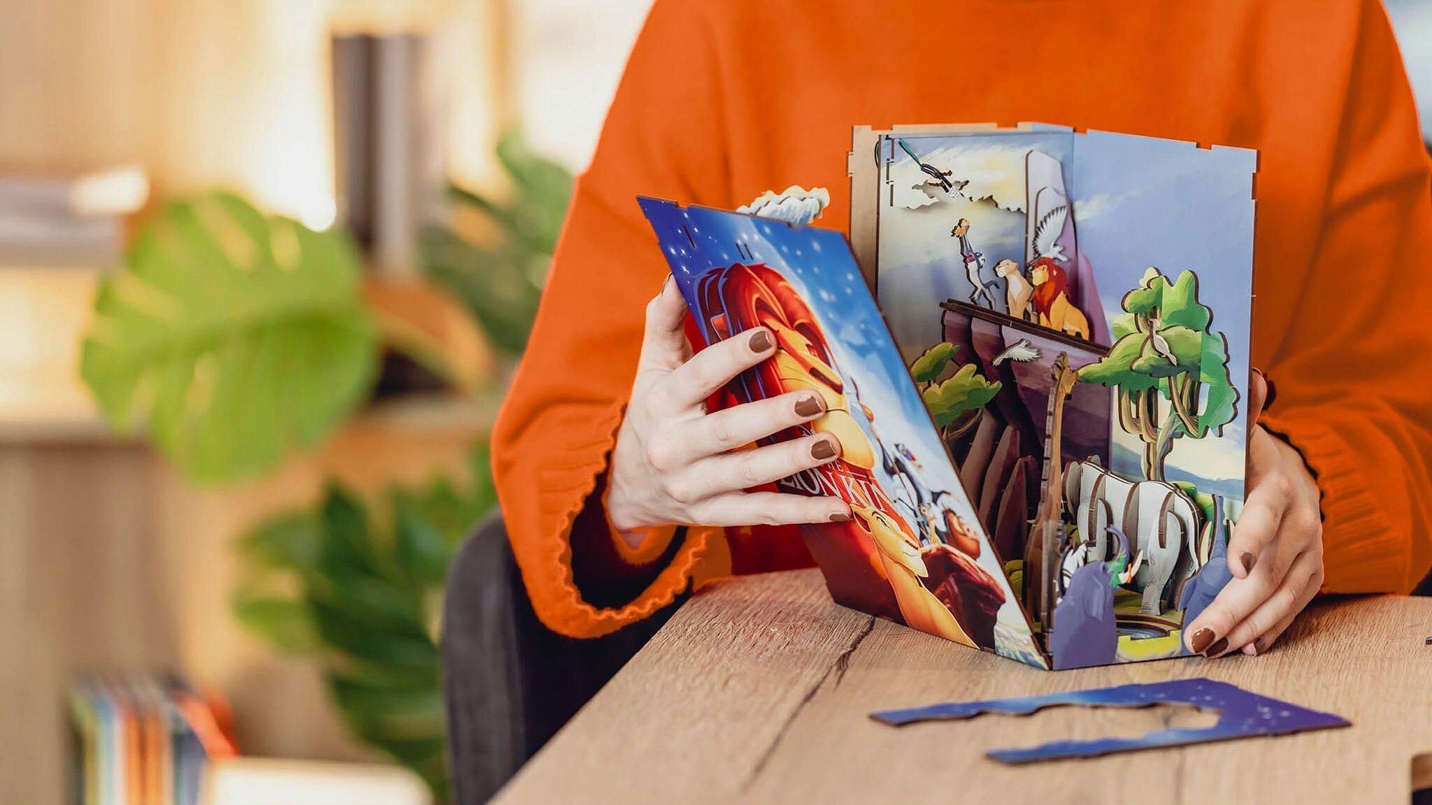 Heute.at - Revell bringt Disney-Magie zum Basteln für Bücherregale