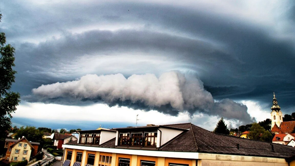 Heute.at - Atemnot bei Gewitter trifft auch Menschen ohne Asthma
