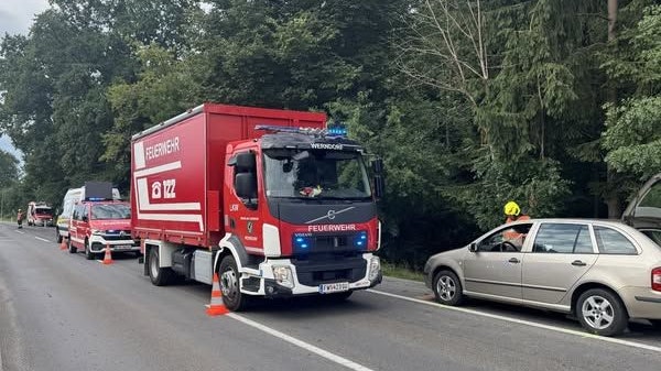 Heute.at - Pkw rammt Rennradfahrer – Frau (63) in Lebensgefahr