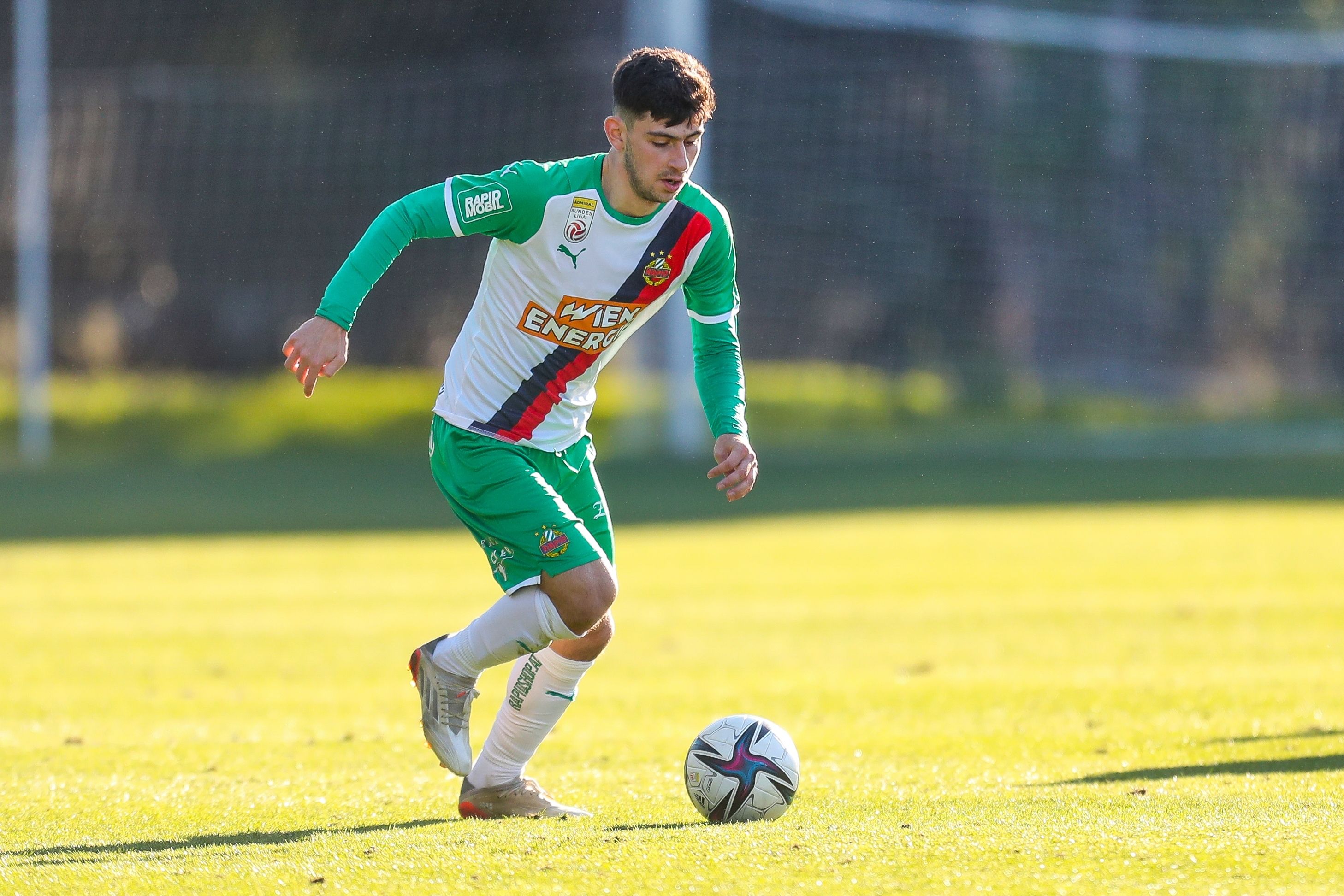 Yusuf Demir im Rapid-Trikot.