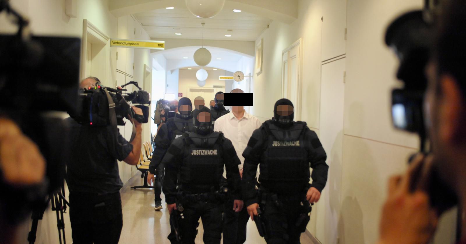 Attentäter angehimmelt – Terror-Prozess gegen Teenager