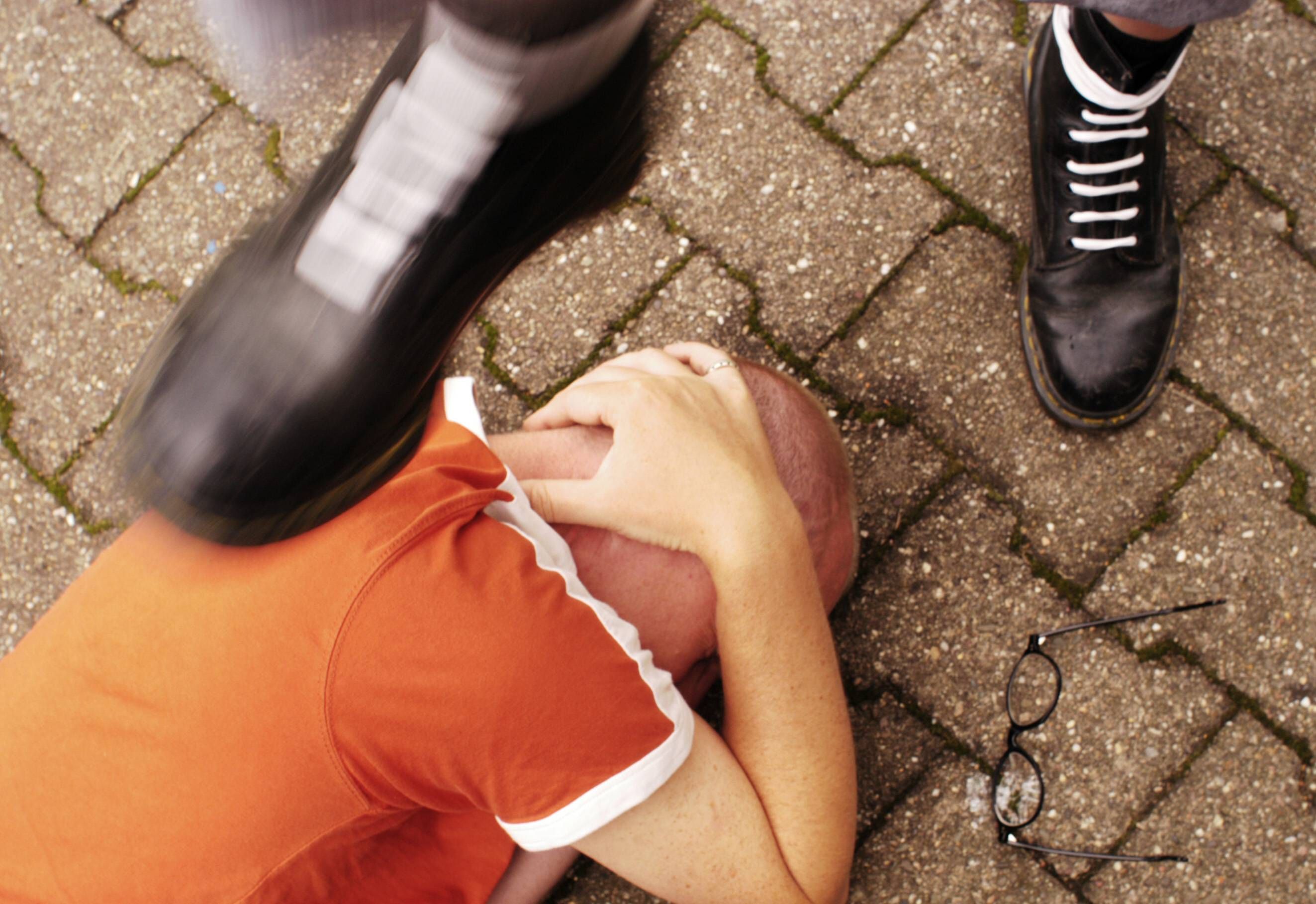 Der Bub wurde mit Schlägen und Tritten attackiert, erlitt Gesichtsverletzungen. (Symbolbild)