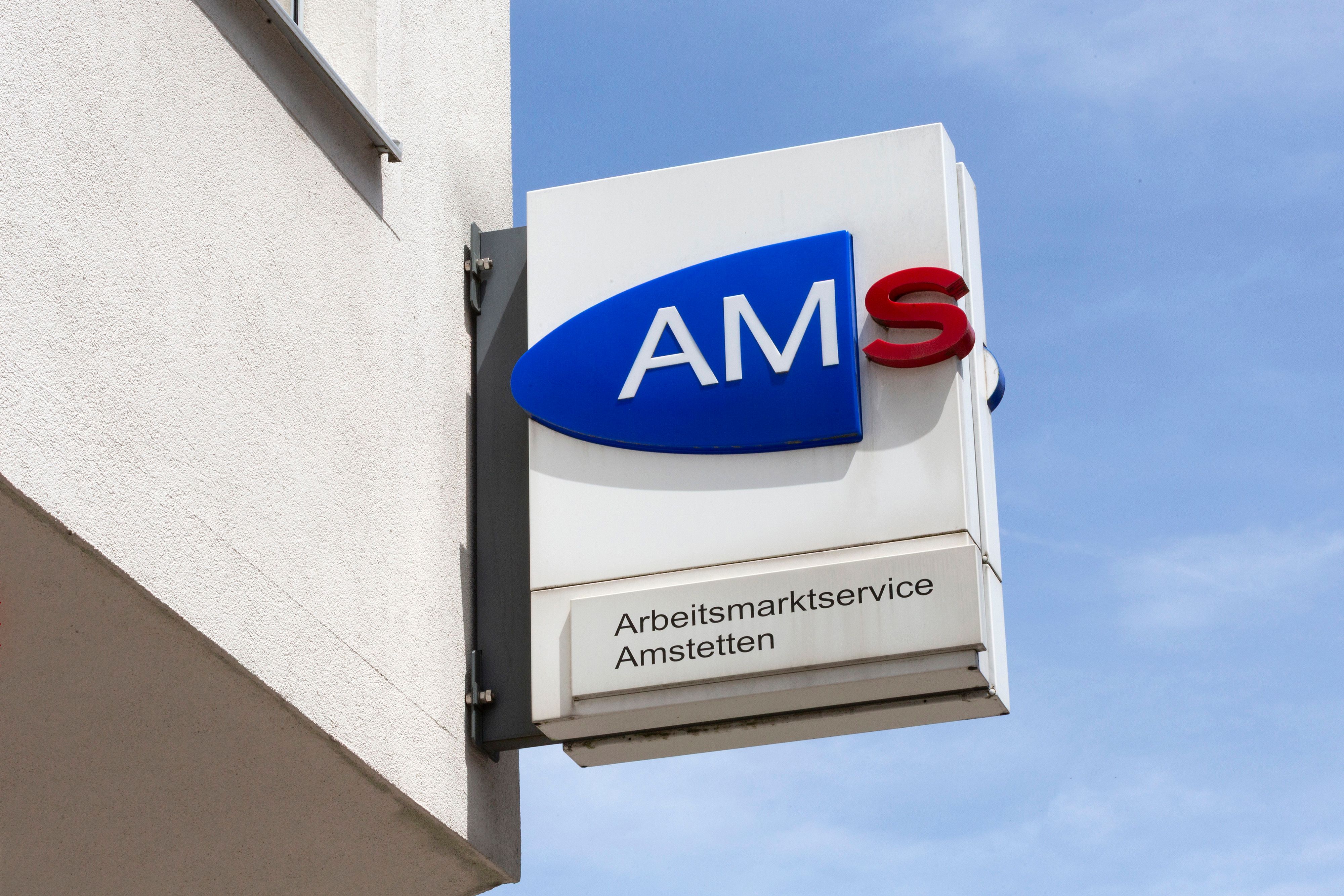 Auch das Arbeitslosengeld wird aus den Sozialversicherungsbeiträgen der Arbeitnehmer finanziert