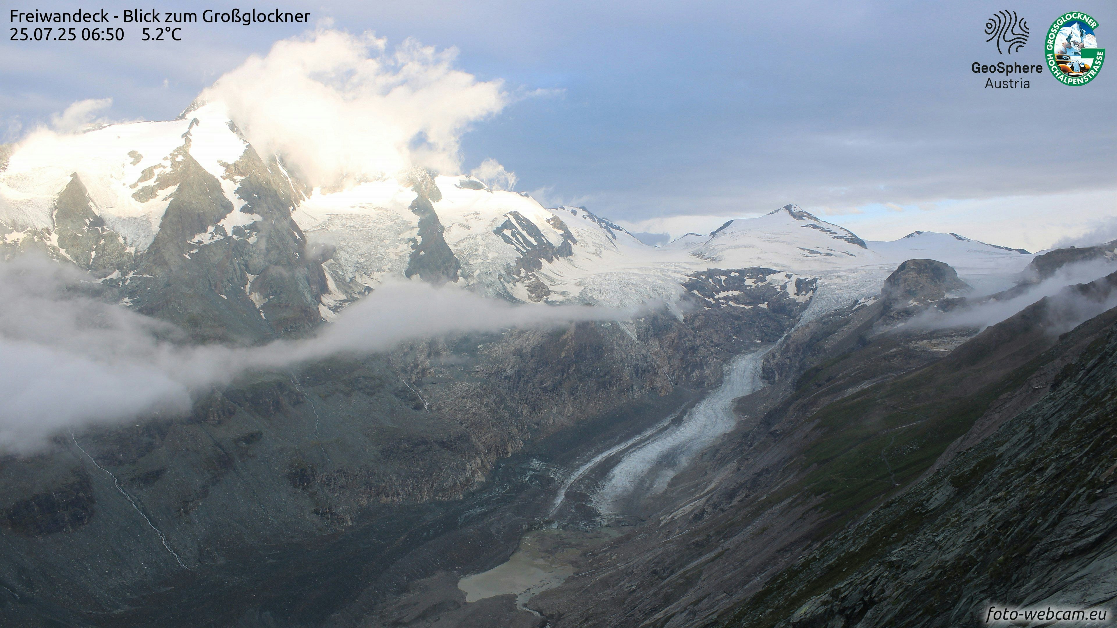 Blick zum Großglockner und dem traurigen Rest der Pasterze, aufgenommen am 25. Juli 2025.