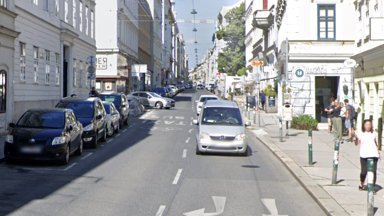 Heute.at - Randalierendes Mädchen beißt Polizistin – Krankenhaus