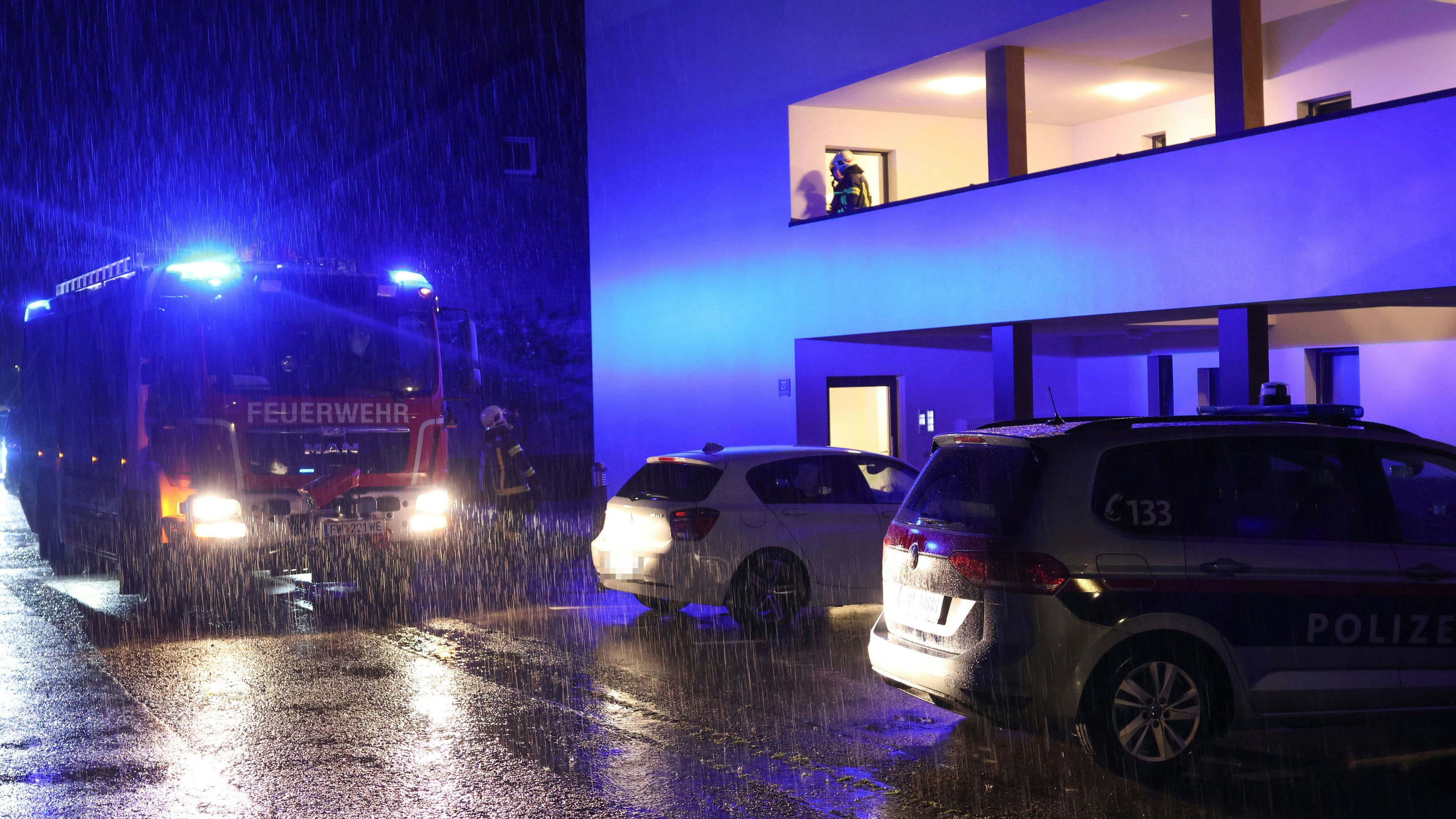 Heute.at - Rauchwarnmelder piepst – Nachbar wählt den Notruf