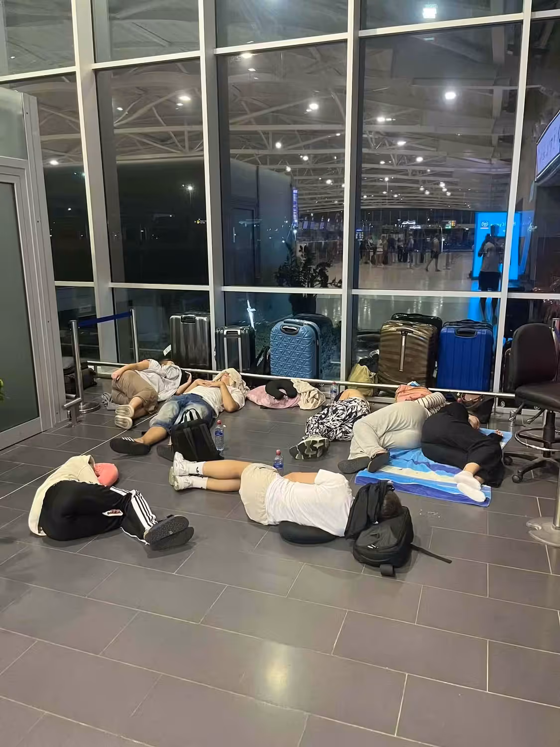 in Zypern gestrandet: «Haben auf dem Boden geschlafen»