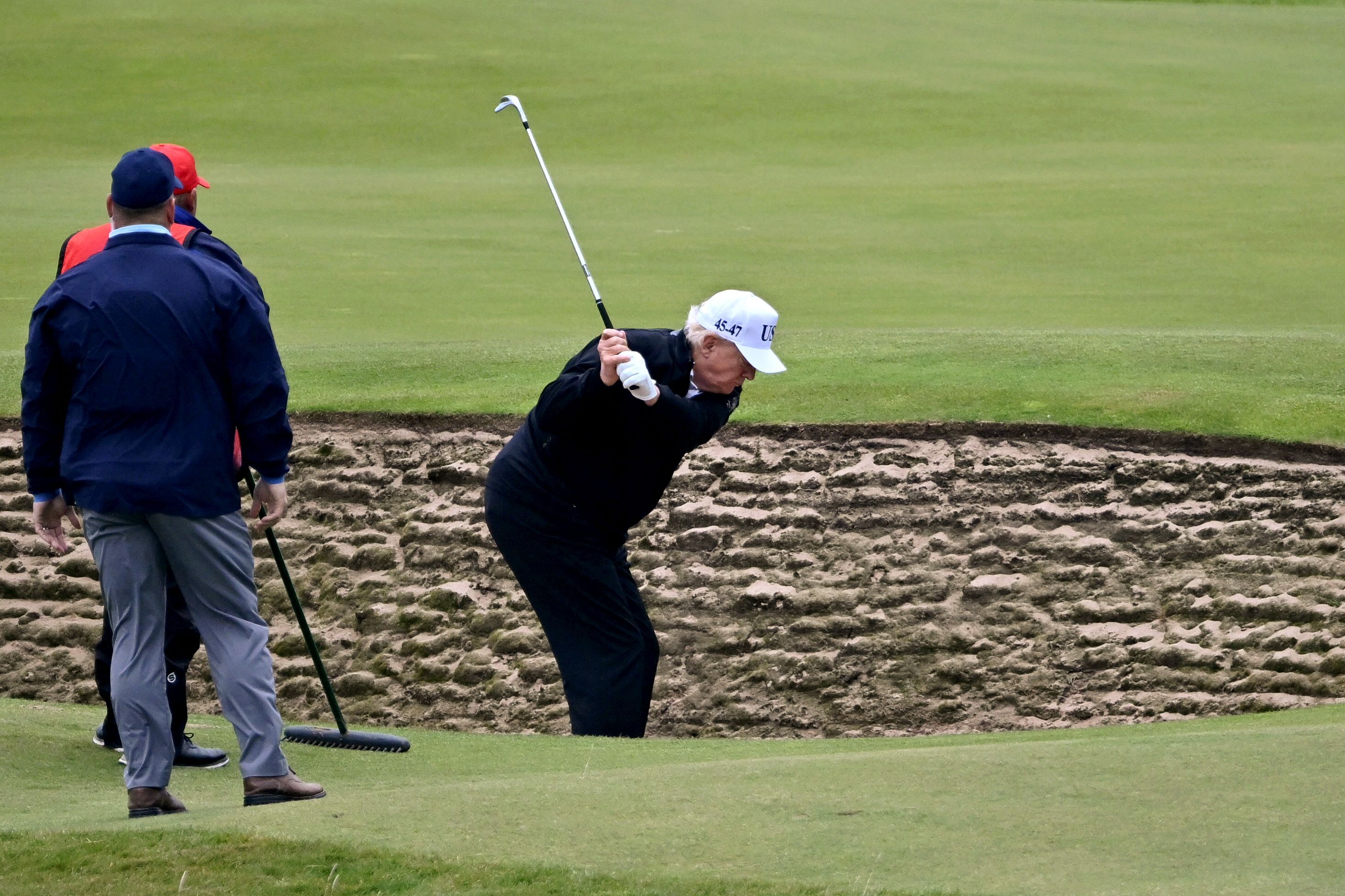 Trump nimmt es mit den Golf-Regeln nicht so genau.