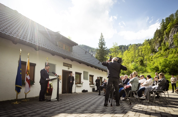 Das Innenministerium installiert eine Analysegruppe. 