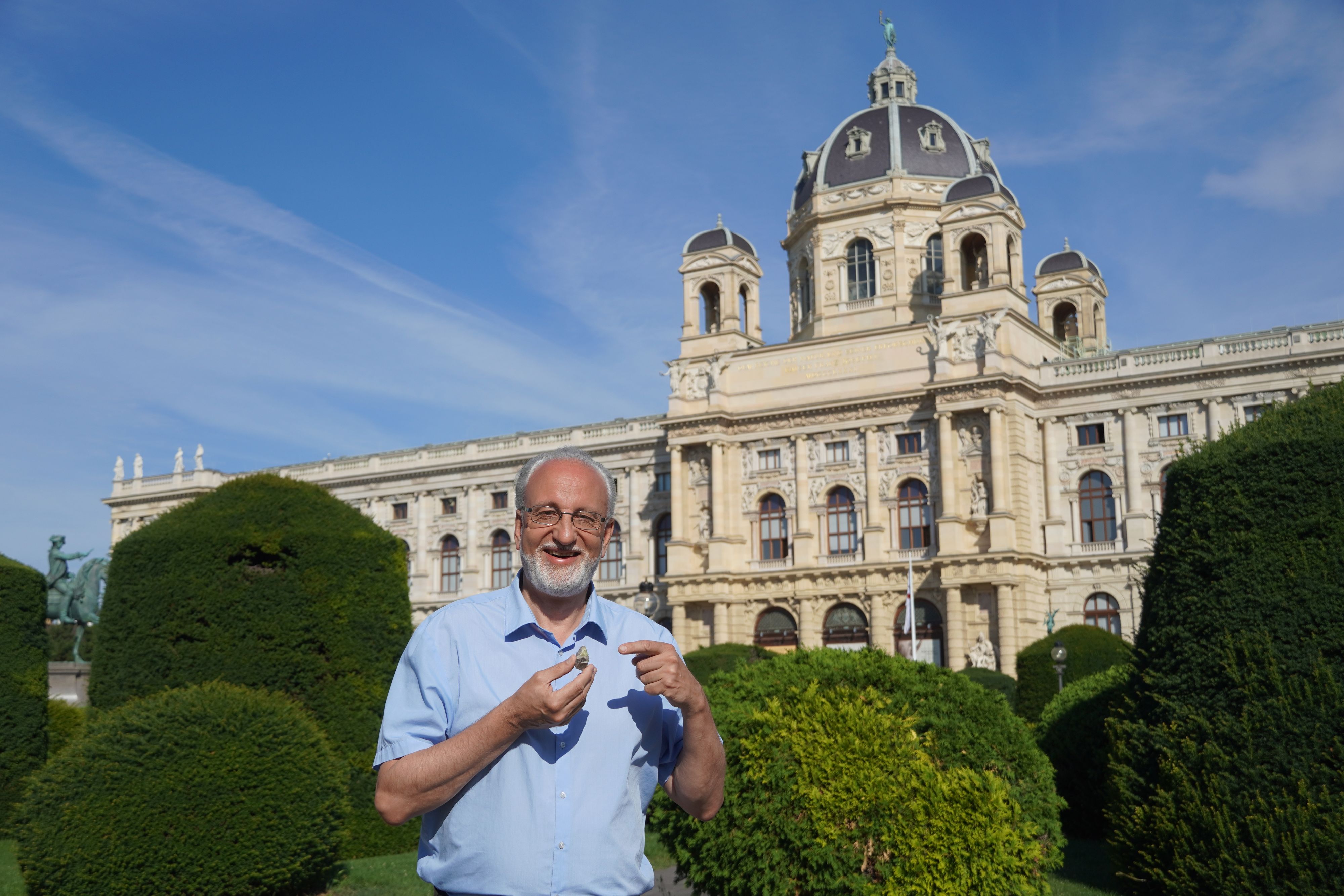 Andreas Ertl mit dem Ertlit.