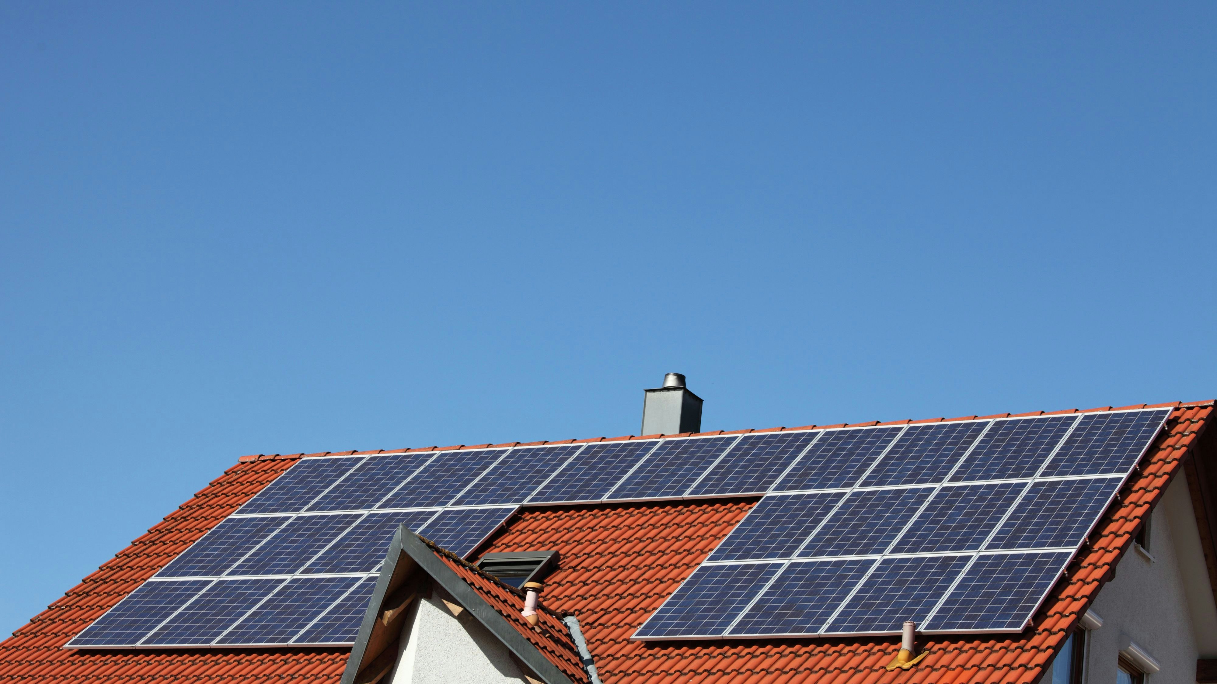 Heute.at - Wer selbst Strom ins Netz einspeist, muss bald zahlen