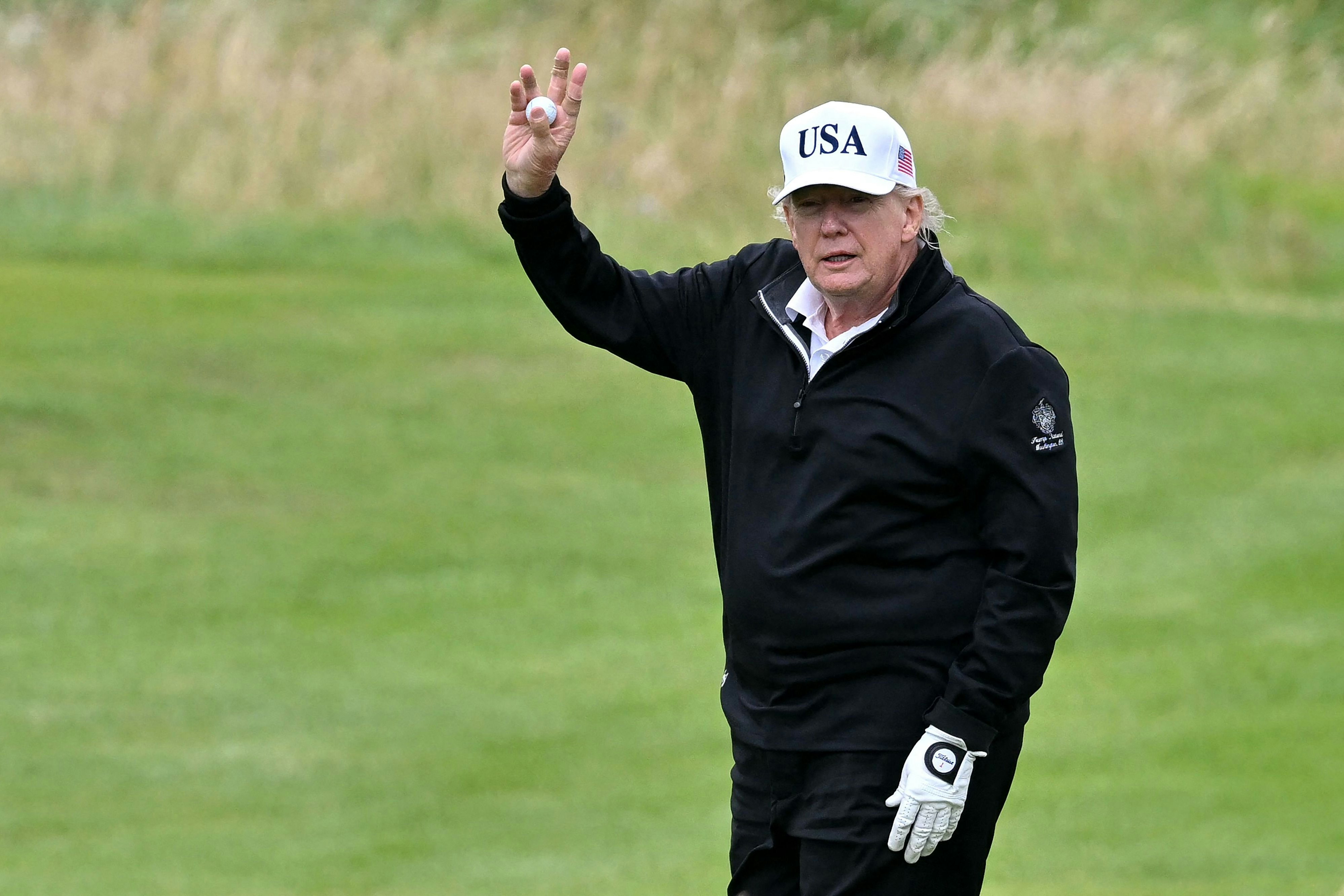 US-Präsident Donald Trump kam zum Golf spielen nach Europa, einen neuen Handelspakt mit der EU gab's zum Drüberstreuen dazu