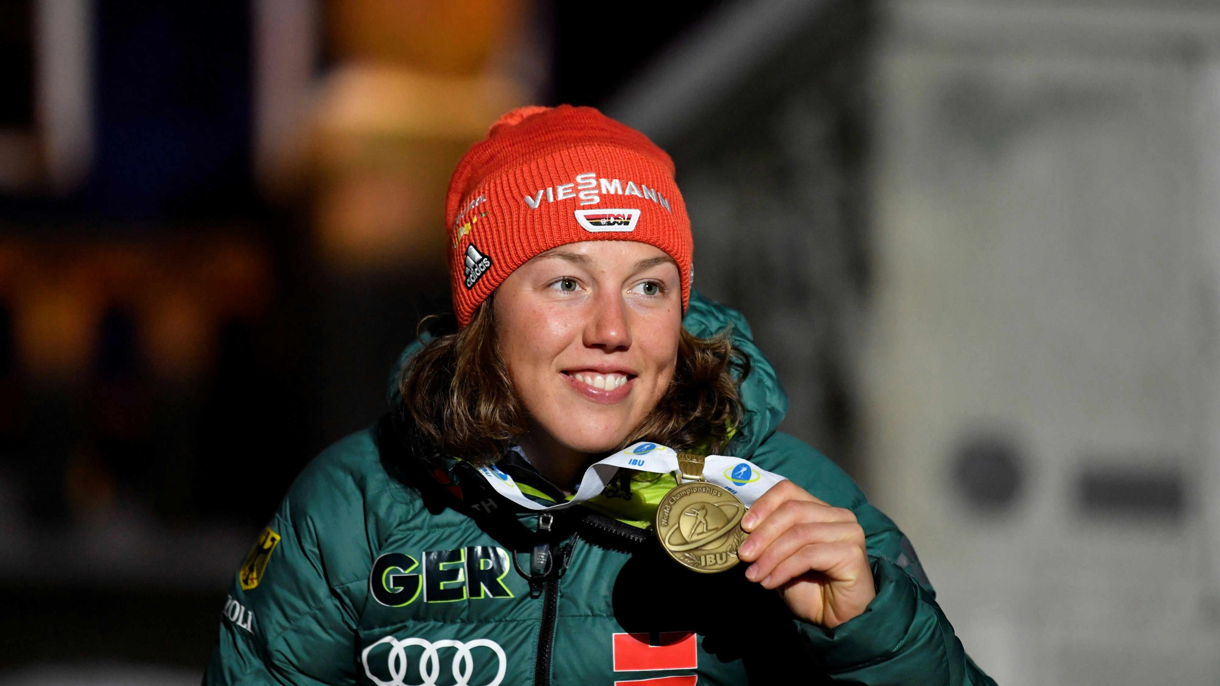 Heute.at - Tränen bei Gala – dort begraben, wo sie glücklich war