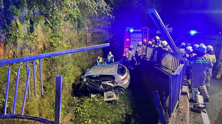 Der 21-Jährige wurde eingeklemmt. 