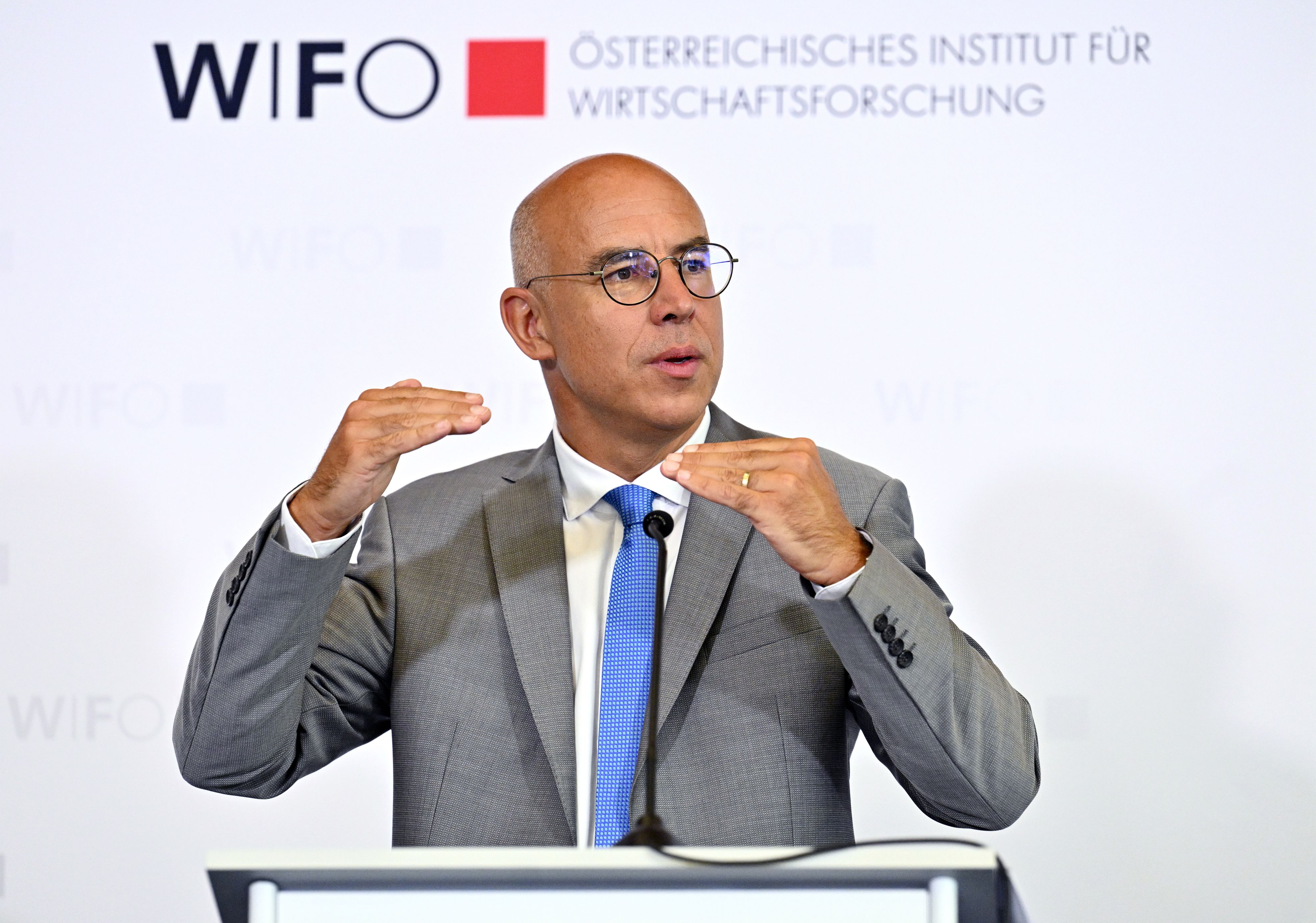 Laut einer aktuellen Schnellschätzung des WIFO, zeigt sich die heimische Wirtschaft im zweiten Quartal 2025 erneut schwach.