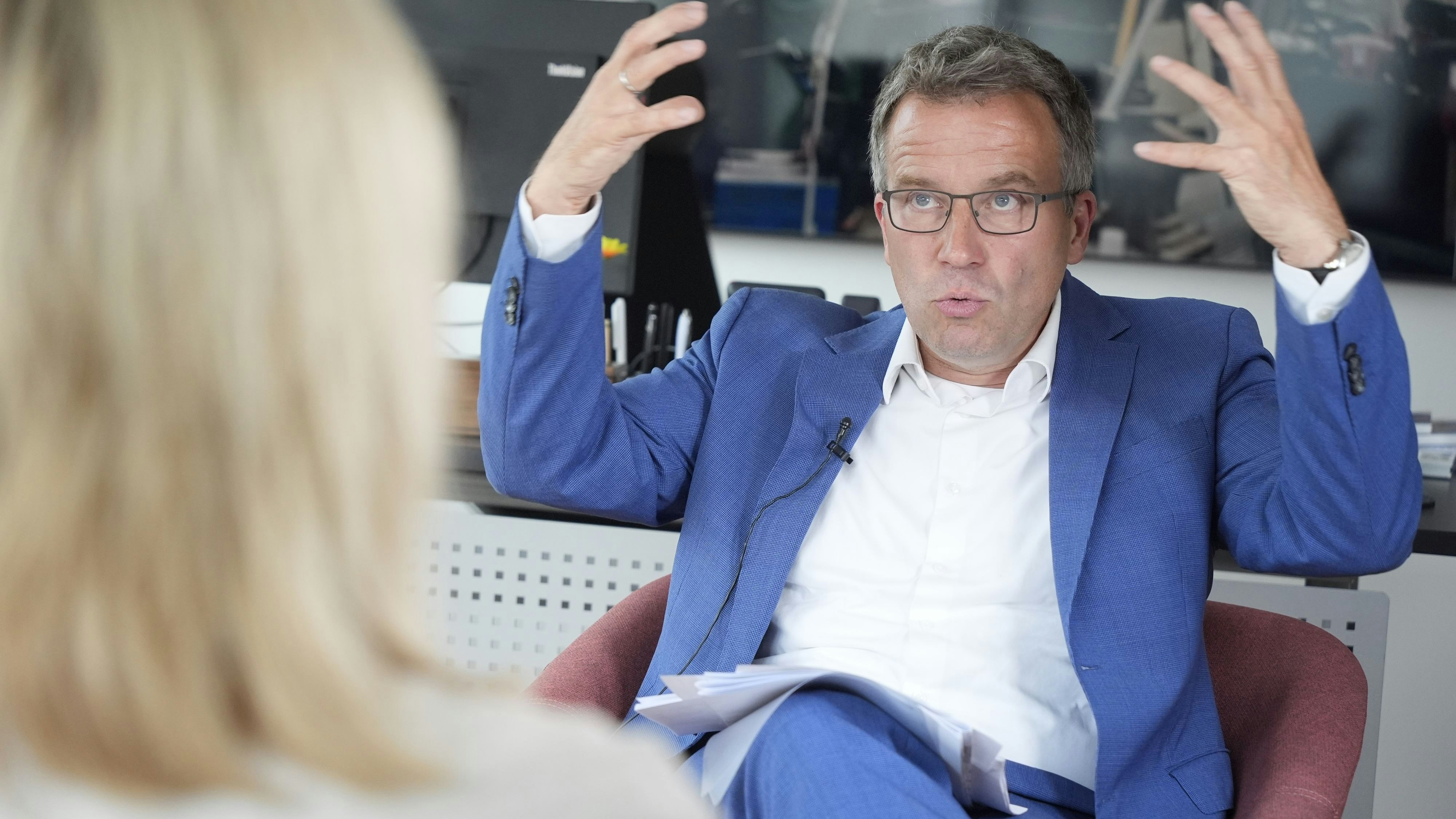 AMS-Chef Johannes Kopf: "Dann gilt man plötzlich als alt und wird nicht mehr gerne eingestellt."