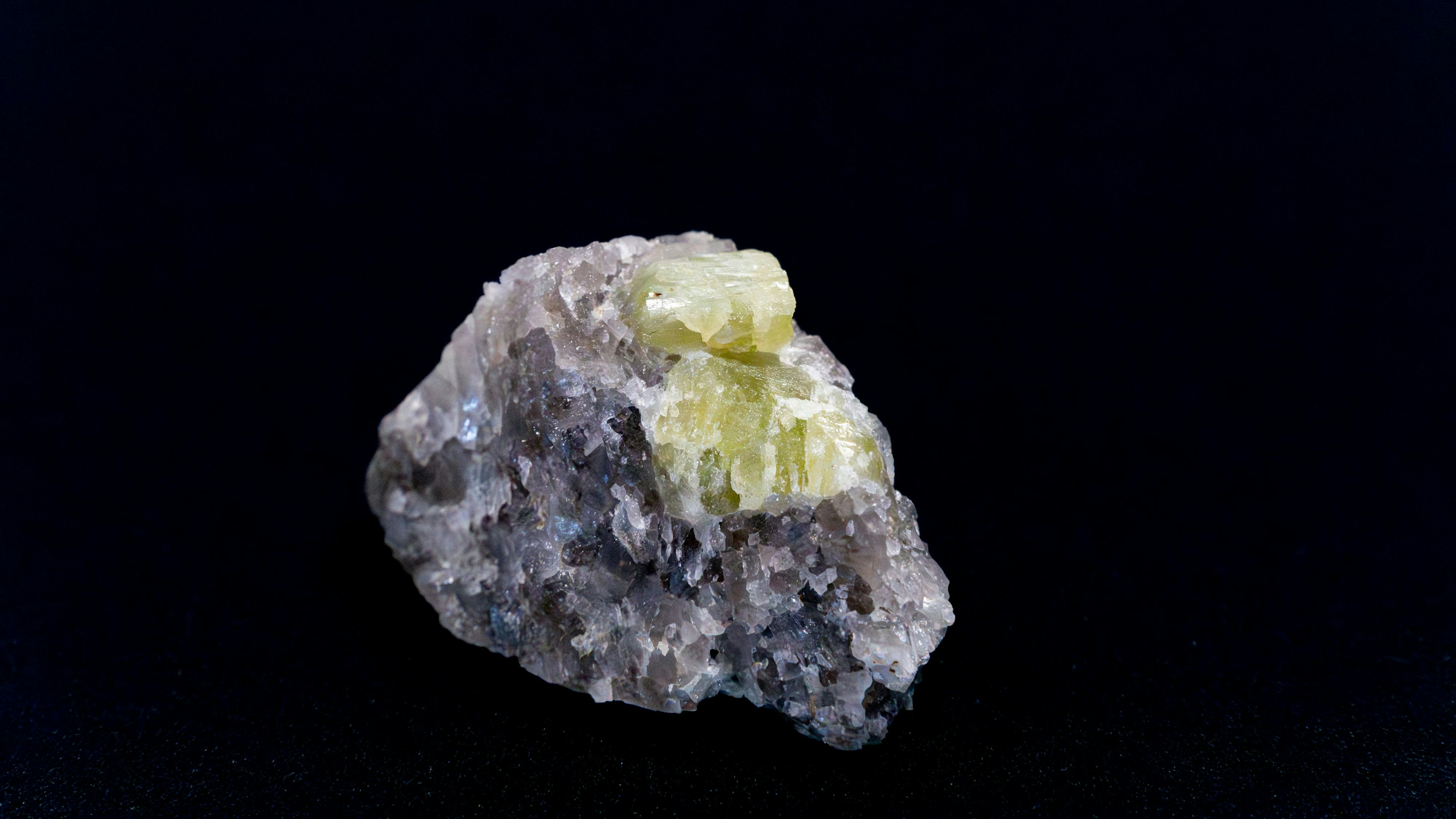Heute.at - Neue Entdeckung! Mineral mit Namen eines Österreichers