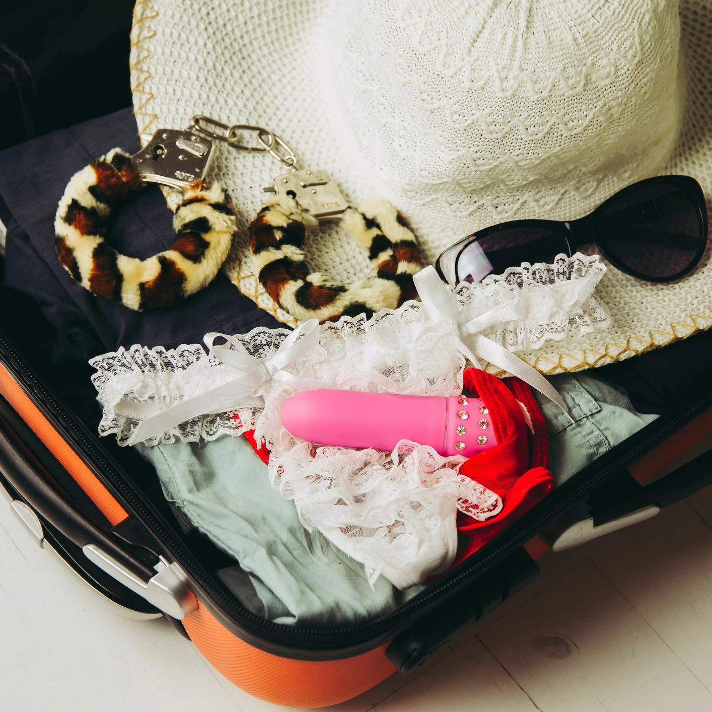 Vorsicht, verboten Dein Sextoy knnte dich im Urlaub ins Gefngnis bringen | Heute.at Vorsicht, verboten Dein Sextoy knnte dich im Urlaub ins Gefngnis bringen | Heute.at