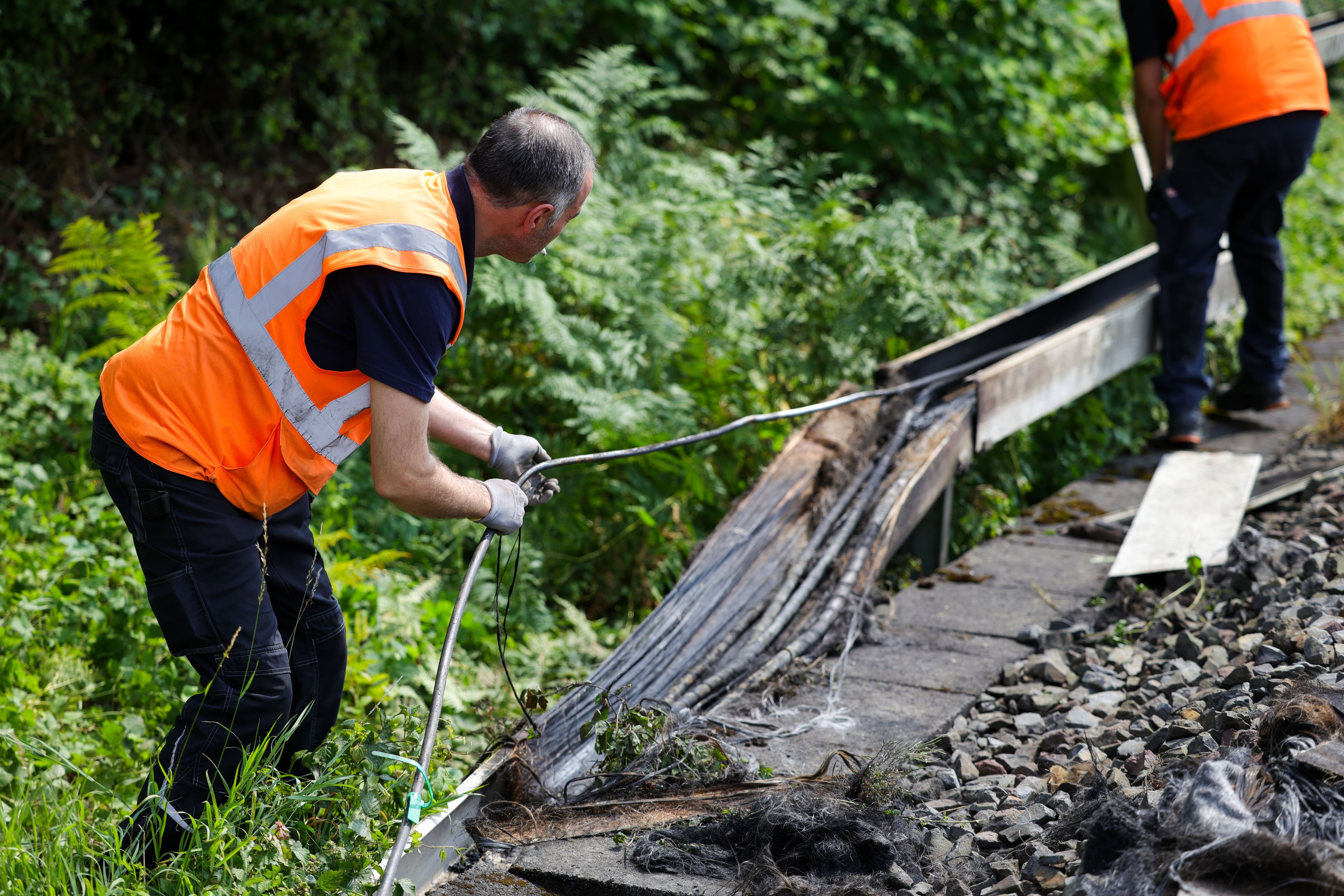 Nach einem Brand in einem Kabeltunnel ermittelt nun der deutsche Staatsschutz.