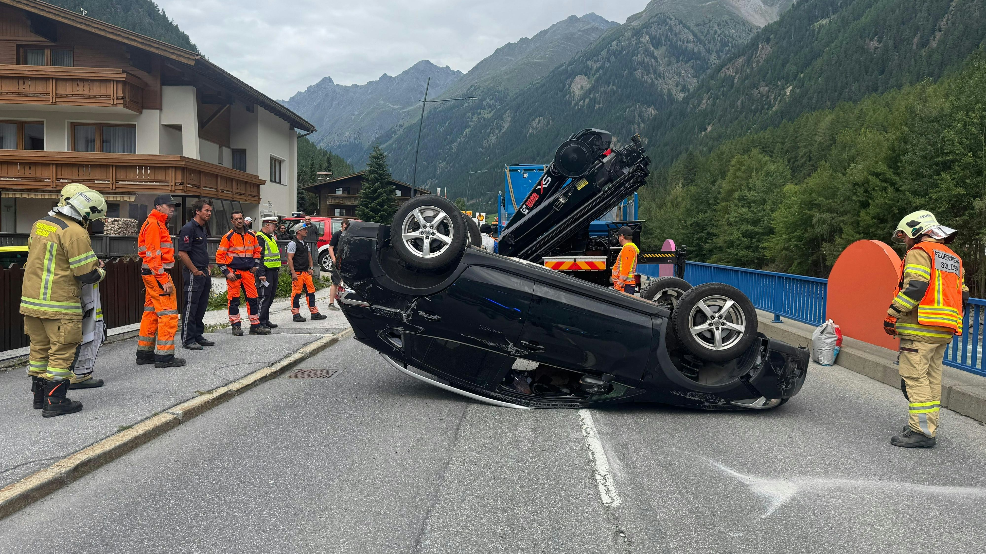 Heute.at - Lenkerin (55) ist kurz unachtsam, bereut es sofort